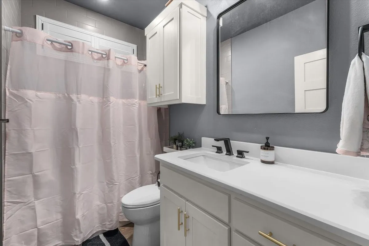 Single Family Residence For Sale in Johnson County , 2721 River Path Court, Burleson, Texas 76028, 4 Bedroom, 4 Bathroom, 3 Garage spaces, 2,775 Sqft, built in 2022, mls#21314258, Real Estate Agent in Burleson, Homes For Sale in Johnson county, Homes For Sale in Burleson, Realtor in Burleson Texas, Real Estate Brokerage Independent Realty Texas, Luminita Cordes Realtor