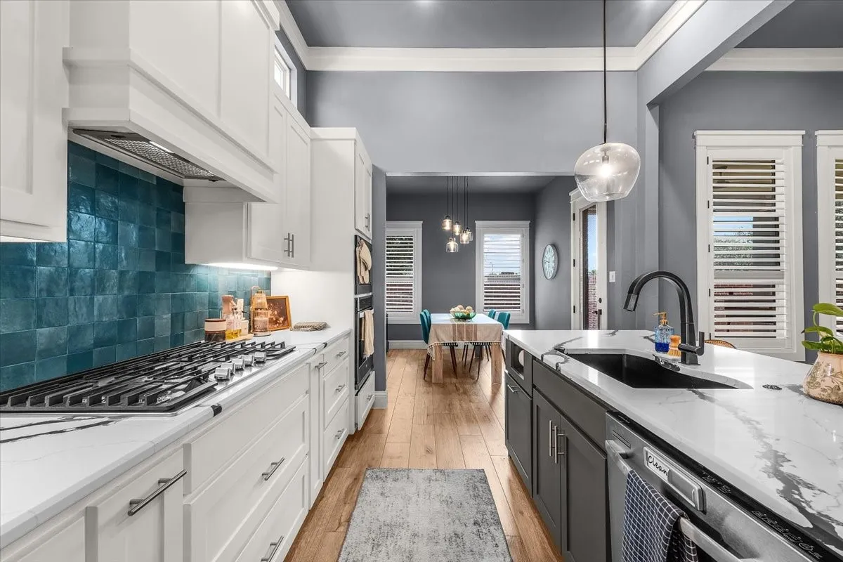 Single Family Residence For Sale in Johnson County , 2721 River Path Court, Burleson, Texas 76028, 4 Bedroom, 4 Bathroom, 3 Garage spaces, 2,775 Sqft, built in 2022, mls#21314258, Real Estate Agent in Burleson, Homes For Sale in Johnson county, Homes For Sale in Burleson, Realtor in Burleson Texas, Real Estate Brokerage Independent Realty Texas, Luminita Cordes Realtor