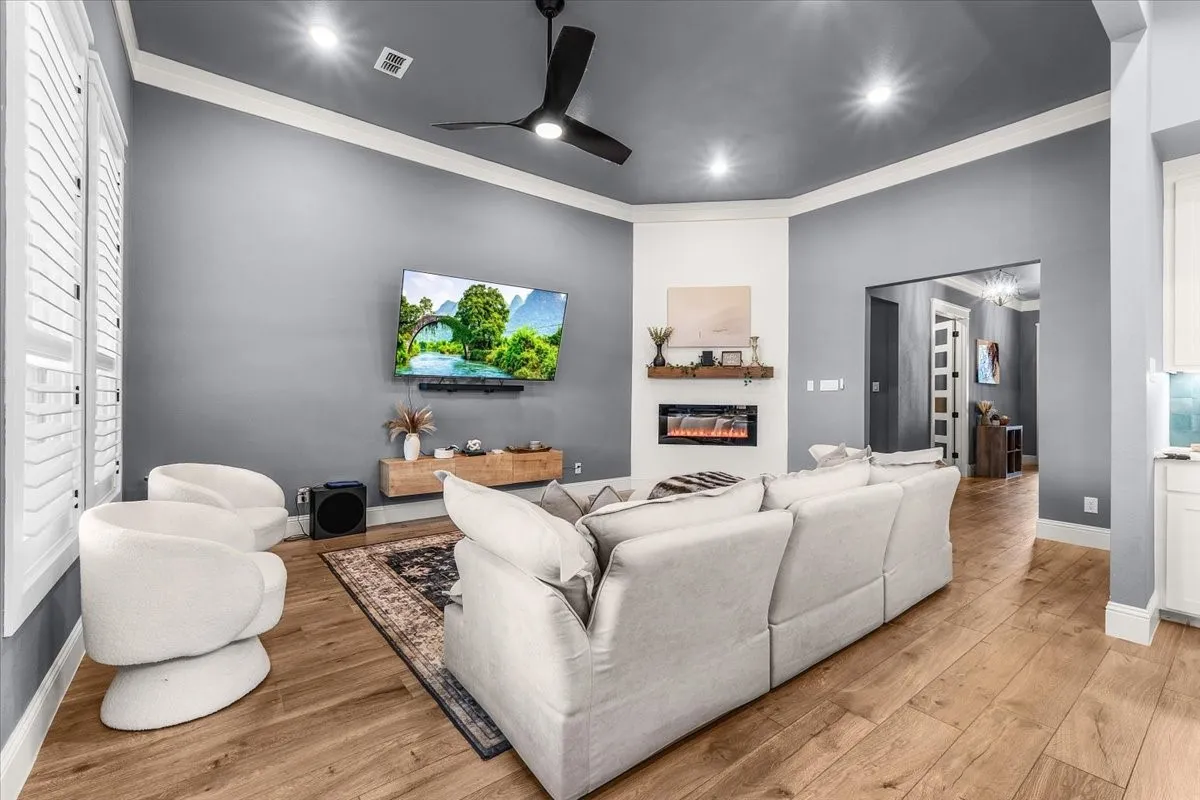 Single Family Residence For Sale in Johnson County , 2721 River Path Court, Burleson, Texas 76028, 4 Bedroom, 4 Bathroom, 3 Garage spaces, 2,775 Sqft, built in 2022, mls#21314258, Real Estate Agent in Burleson, Homes For Sale in Johnson county, Homes For Sale in Burleson, Realtor in Burleson Texas, Real Estate Brokerage Independent Realty Texas, Luminita Cordes Realtor