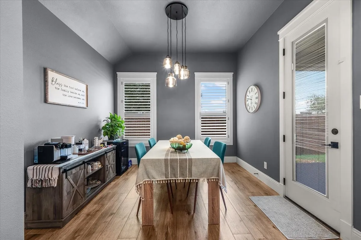 Single Family Residence For Sale in Johnson County , 2721 River Path Court, Burleson, Texas 76028, 4 Bedroom, 4 Bathroom, 3 Garage spaces, 2,775 Sqft, built in 2022, mls#21314258, Real Estate Agent in Burleson, Homes For Sale in Johnson county, Homes For Sale in Burleson, Realtor in Burleson Texas, Real Estate Brokerage Independent Realty Texas, Luminita Cordes Realtor