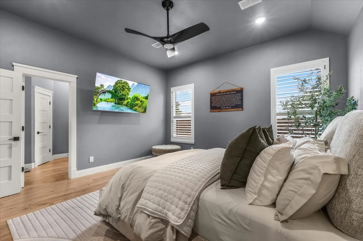 Single Family Residence For Sale in Johnson County , 2721 River Path Court, Burleson, Texas 76028, 4 Bedroom, 4 Bathroom, 3 Garage spaces, 2,775 Sqft, built in 2022, mls#21314258, Real Estate Agent in Burleson, Homes For Sale in Johnson county, Homes For Sale in Burleson, Realtor in Burleson Texas, Real Estate Brokerage Independent Realty Texas, Luminita Cordes Realtor