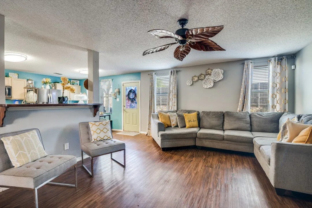 Single Family Residence For Sale in Collin County , 726 Rainsville Drive, Wylie, Texas 75098, 4 Bedroom, 3 Bathroom, 2 Garage spaces, 2,599 Sqft, built in 2005, Price $375,000, mls#21314337, Real Estate Agent in Wylie, Homes For Sale in Collin county, Homes For Sale in Wylie, Realtor in Wylie Texas, Real Estate Brokerage Independent Realty Texas, Luminita Cordes Realtor