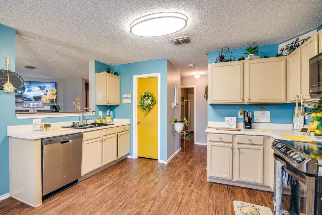 Single Family Residence For Sale in Collin County , 726 Rainsville Drive, Wylie, Texas 75098, 4 Bedroom, 3 Bathroom, 2 Garage spaces, 2,599 Sqft, built in 2005, Price $375,000, mls#21314337, Real Estate Agent in Wylie, Homes For Sale in Collin county, Homes For Sale in Wylie, Realtor in Wylie Texas, Real Estate Brokerage Independent Realty Texas, Luminita Cordes Realtor