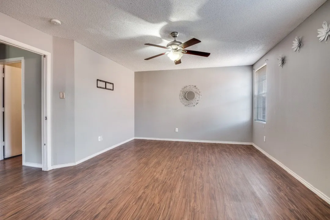 Single Family Residence For Sale in Collin County , 726 Rainsville Drive, Wylie, Texas 75098, 4 Bedroom, 3 Bathroom, 2 Garage spaces, 2,599 Sqft, built in 2005, Price $375,000, mls#21314337, Real Estate Agent in Wylie, Homes For Sale in Collin county, Homes For Sale in Wylie, Realtor in Wylie Texas, Real Estate Brokerage Independent Realty Texas, Luminita Cordes Realtor