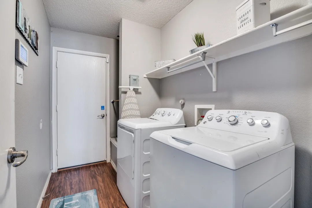 Single Family Residence For Sale in Collin County , 726 Rainsville Drive, Wylie, Texas 75098, 4 Bedroom, 3 Bathroom, 2 Garage spaces, 2,599 Sqft, built in 2005, Price $375,000, mls#21314337, Real Estate Agent in Wylie, Homes For Sale in Collin county, Homes For Sale in Wylie, Realtor in Wylie Texas, Real Estate Brokerage Independent Realty Texas, Luminita Cordes Realtor