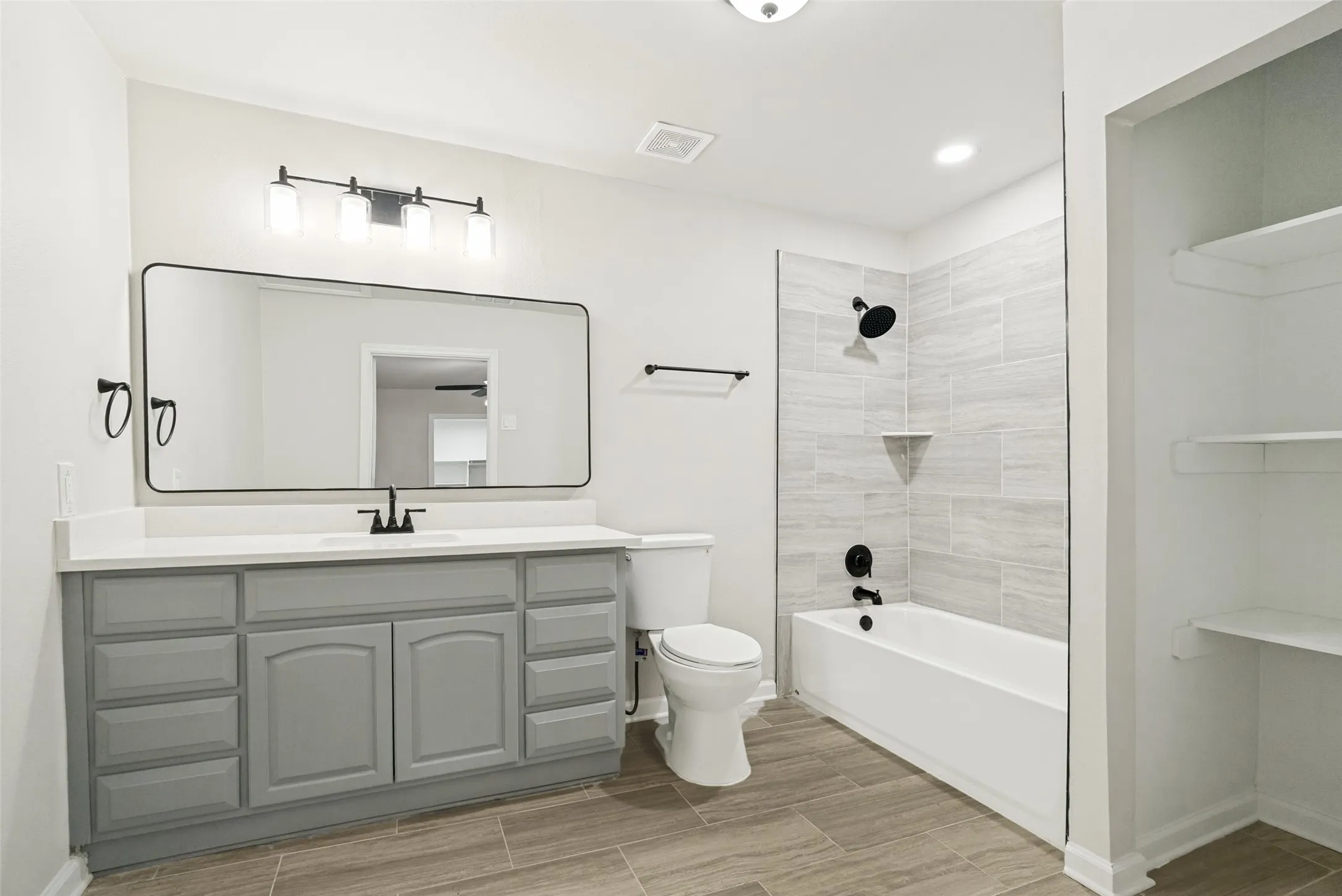 Single Family Residence For Sale in Tarrant County , 9225 N Dodson Drive, White Settlement, Texas 76108, 4 Bedroom, 2 Bathroom, 1 Garage spaces, 1,483 Sqft, built in 1949, mls#21314203, Real Estate Agent in White Settlement, Homes For Sale in Tarrant county, Homes For Sale in White Settlement, Realtor in White Settlement Texas, Real Estate Brokerage Independent Realty Texas, Luminita Cordes Realtor
