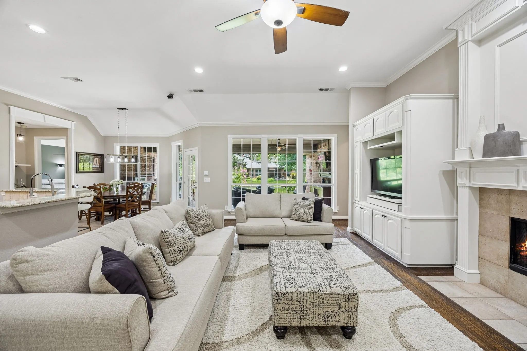 Single Family Residence For Sale in Collin County , 240 Arthur Court, Lucas, Texas 75002, 4 Bedroom, 3 Bathroom, 5 Garage spaces, 2,998 Sqft, built in 2002, mls#21300392, Real Estate Agent in Lucas, Homes For Sale in Collin county, Homes For Sale in Lucas, Realtor in Lucas Texas, Real Estate Brokerage Independent Realty Texas, Luminita Cordes Realtor