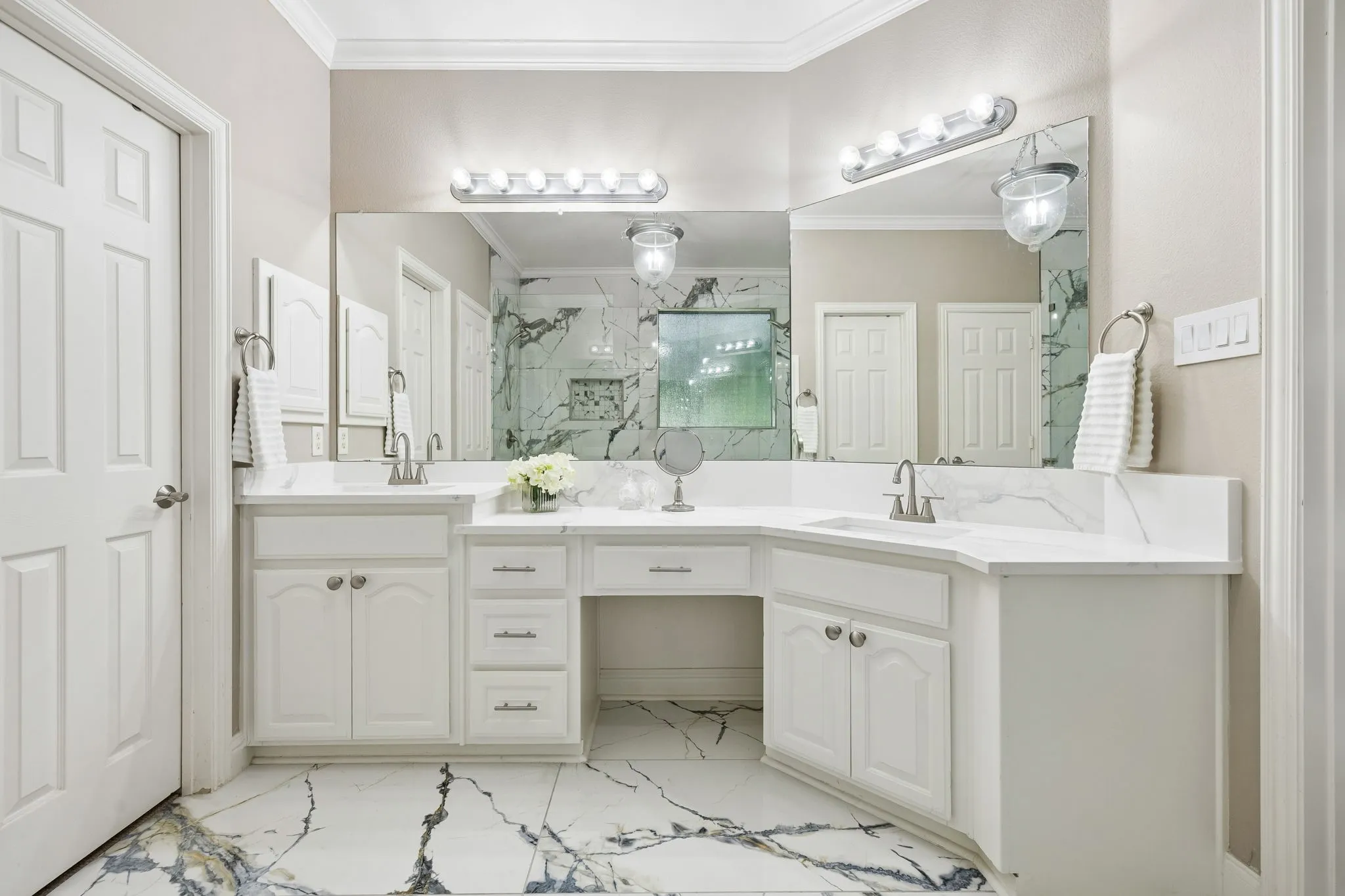 Single Family Residence For Sale in Collin County , 240 Arthur Court, Lucas, Texas 75002, 4 Bedroom, 3 Bathroom, 5 Garage spaces, 2,998 Sqft, built in 2002, mls#21300392, Real Estate Agent in Lucas, Homes For Sale in Collin county, Homes For Sale in Lucas, Realtor in Lucas Texas, Real Estate Brokerage Independent Realty Texas, Luminita Cordes Realtor