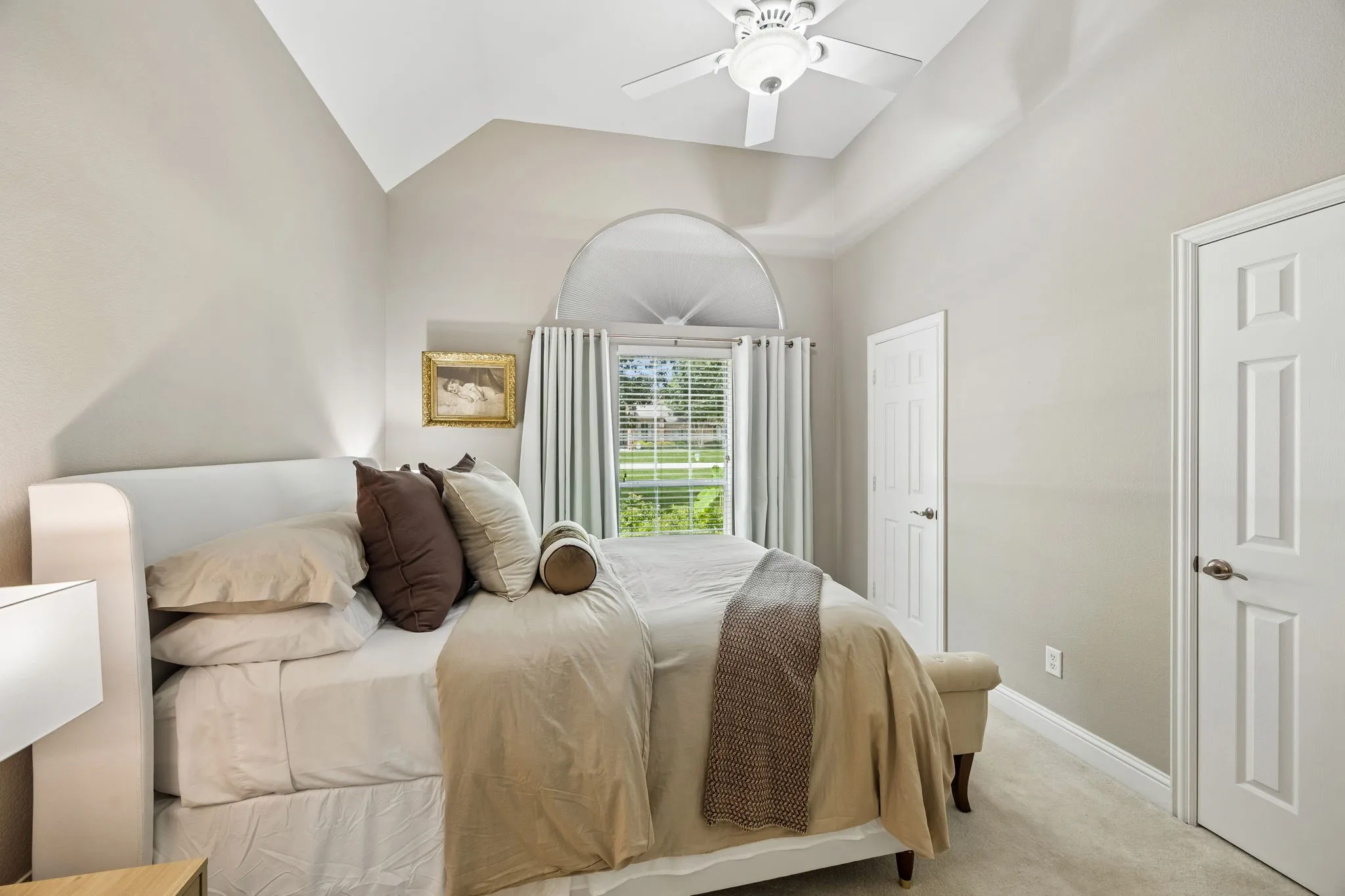 Single Family Residence For Sale in Collin County , 240 Arthur Court, Lucas, Texas 75002, 4 Bedroom, 3 Bathroom, 5 Garage spaces, 2,998 Sqft, built in 2002, mls#21300392, Real Estate Agent in Lucas, Homes For Sale in Collin county, Homes For Sale in Lucas, Realtor in Lucas Texas, Real Estate Brokerage Independent Realty Texas, Luminita Cordes Realtor