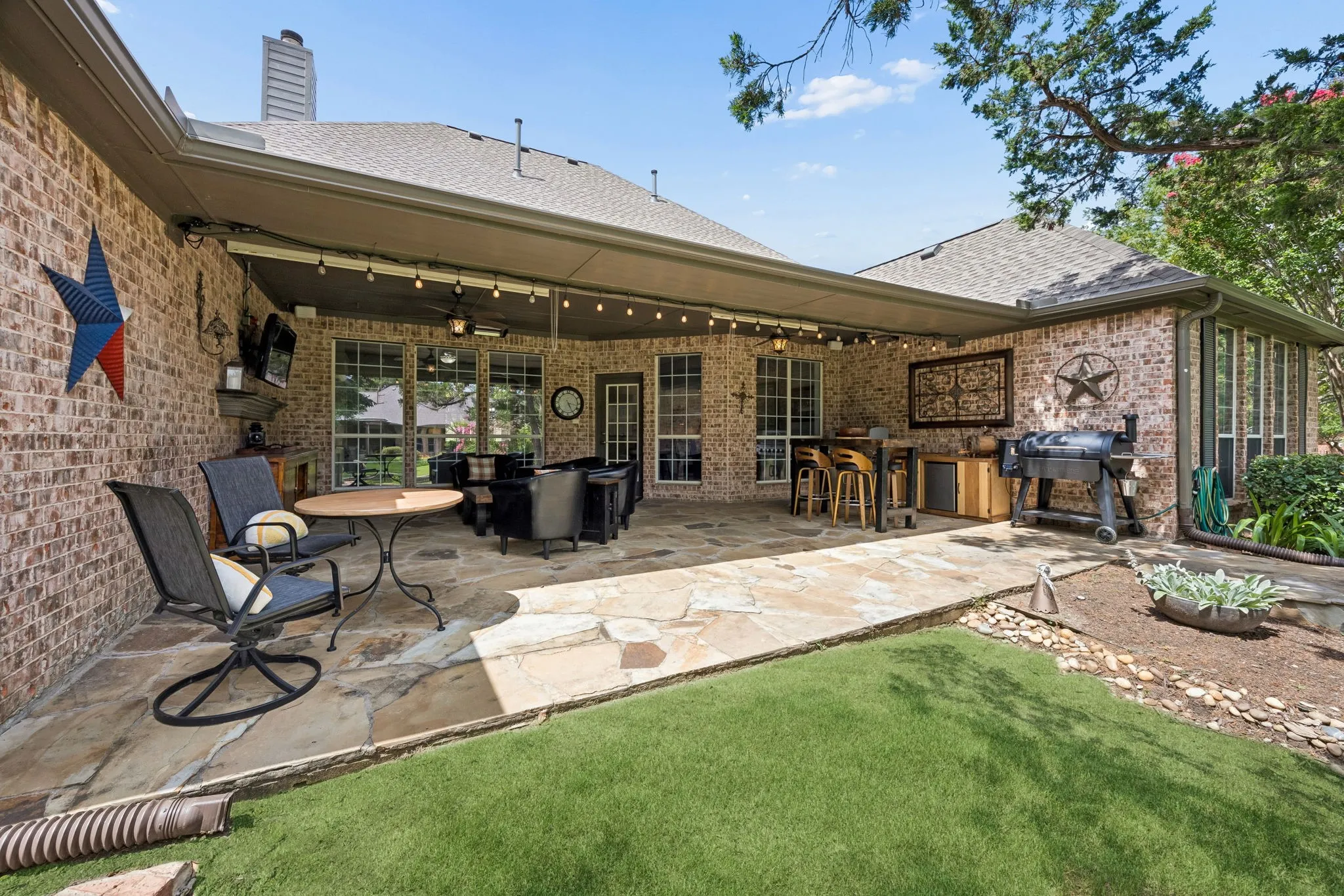 Single Family Residence For Sale in Collin County , 240 Arthur Court, Lucas, Texas 75002, 4 Bedroom, 3 Bathroom, 5 Garage spaces, 2,998 Sqft, built in 2002, mls#21300392, Real Estate Agent in Lucas, Homes For Sale in Collin county, Homes For Sale in Lucas, Realtor in Lucas Texas, Real Estate Brokerage Independent Realty Texas, Luminita Cordes Realtor
