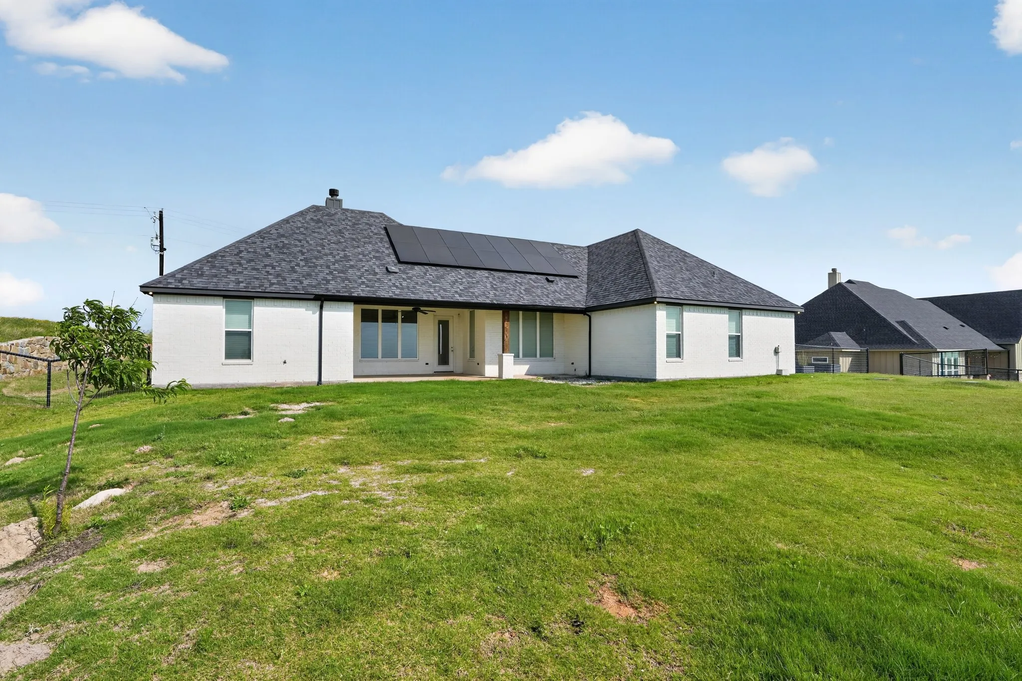 Single Family Residence For Sale in Parker County , 1040 Agnes N, Springtown, Texas 76082, 5 Bedroom, 4 Bathroom, 2 Garage spaces, 2,813 Sqft, built in 2022, mls#21314252, Real Estate Agent in Springtown, Homes For Sale in Parker county, Homes For Sale in Springtown, Realtor in Springtown Texas, Real Estate Brokerage Independent Realty Texas, Luminita Cordes Realtor