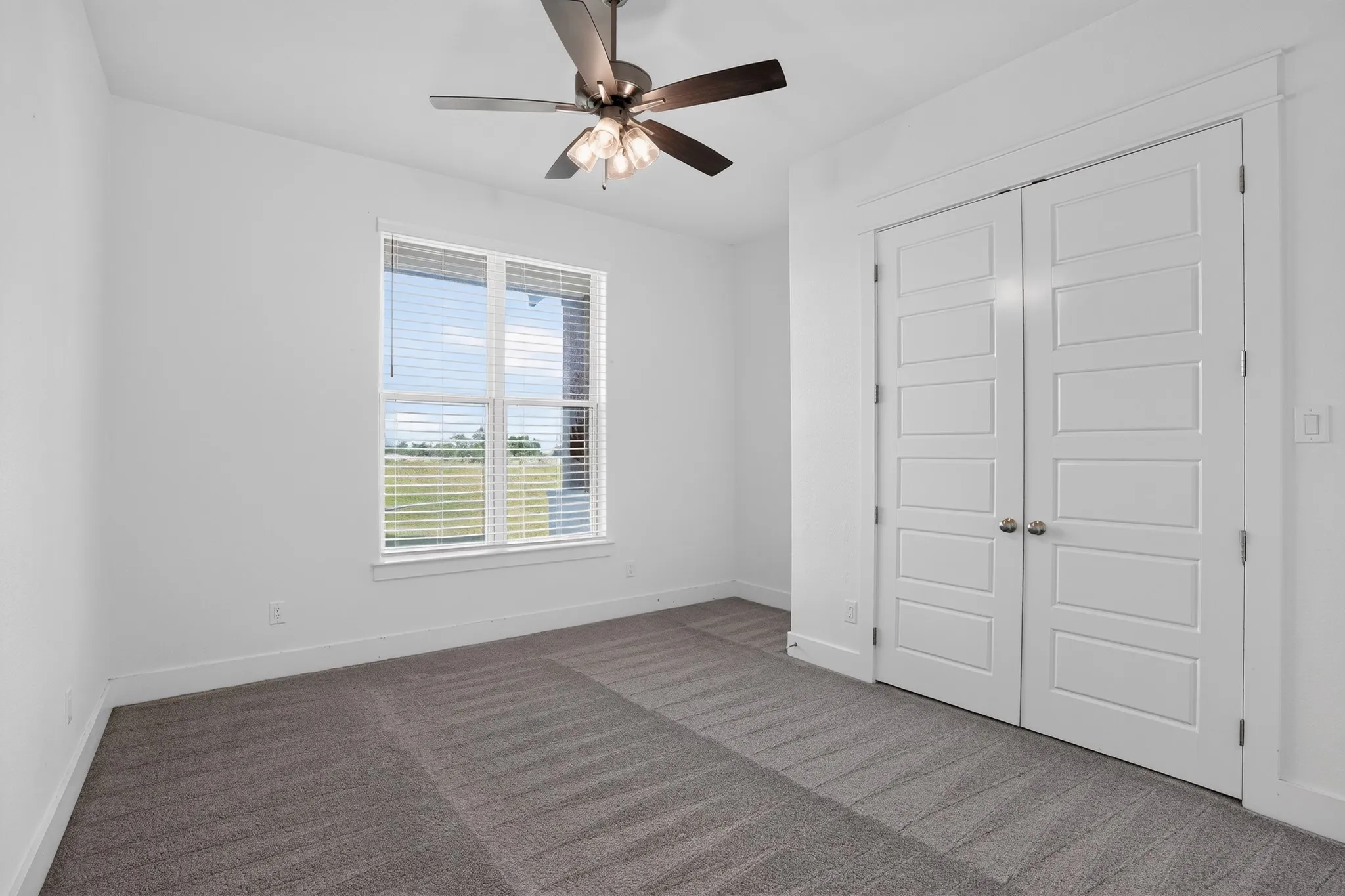Single Family Residence For Sale in Parker County , 1040 Agnes N, Springtown, Texas 76082, 5 Bedroom, 4 Bathroom, 2 Garage spaces, 2,813 Sqft, built in 2022, mls#21314252, Real Estate Agent in Springtown, Homes For Sale in Parker county, Homes For Sale in Springtown, Realtor in Springtown Texas, Real Estate Brokerage Independent Realty Texas, Luminita Cordes Realtor