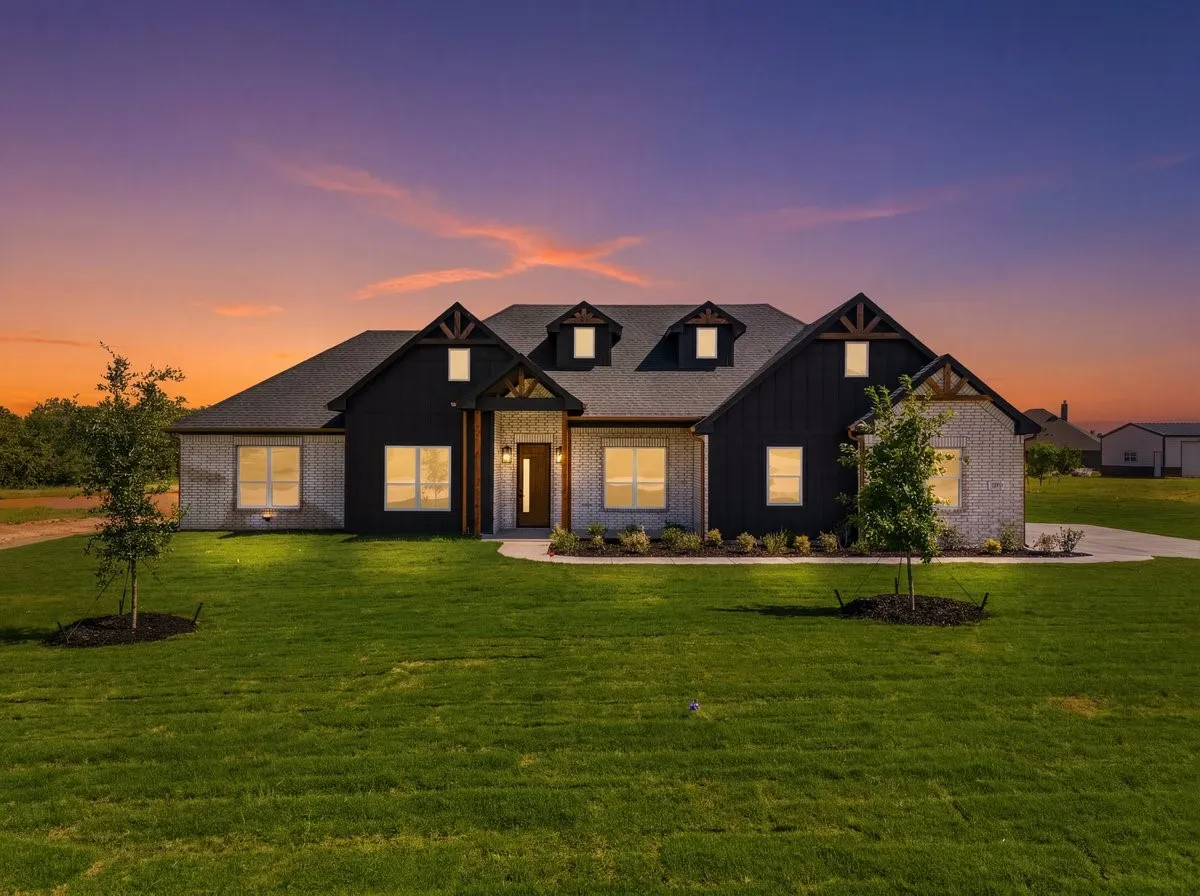 Single Family Residence For Sale in Parker County , 508 Ashlow Court, Springtown, Texas 76082, 4 Bedroom, 3 Bathroom, 2 Garage spaces, 2,627 Sqft, built in 2026, mls#21310658, Real Estate Agent in Springtown, Homes For Sale in Parker county, Homes For Sale in Springtown, Realtor in Springtown Texas, Real Estate Brokerage Independent Realty Texas, Luminita Cordes Realtor