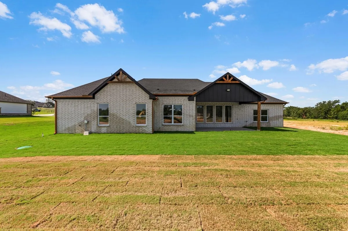 Single Family Residence For Sale in Parker County , 508 Ashlow Court, Springtown, Texas 76082, 4 Bedroom, 3 Bathroom, 2 Garage spaces, 2,627 Sqft, built in 2026, mls#21310658, Real Estate Agent in Springtown, Homes For Sale in Parker county, Homes For Sale in Springtown, Realtor in Springtown Texas, Real Estate Brokerage Independent Realty Texas, Luminita Cordes Realtor