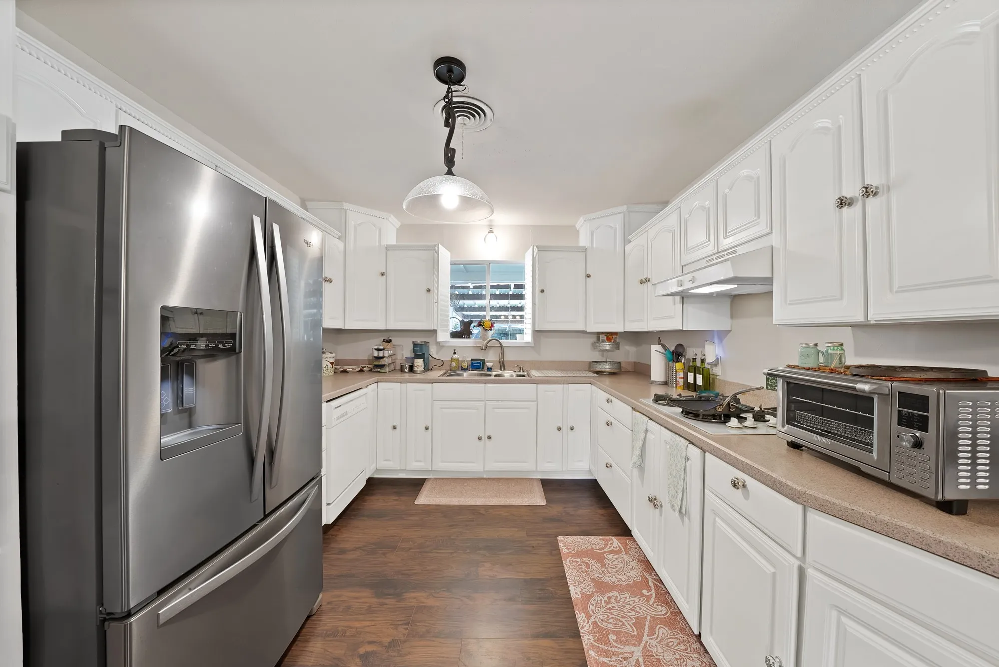 Single Family Residence For Sale in Tarrant County , 7824 Whitney Drive, White Settlement, Texas 76108, 3 Bedroom, 2 Bathroom, 1 Garage spaces, 1,718 Sqft, built in 1960, mls#21313733, Real Estate Agent in White Settlement, Homes For Sale in Tarrant county, Homes For Sale in White Settlement, Realtor in White Settlement Texas, Real Estate Brokerage Independent Realty Texas, Luminita Cordes Realtor
