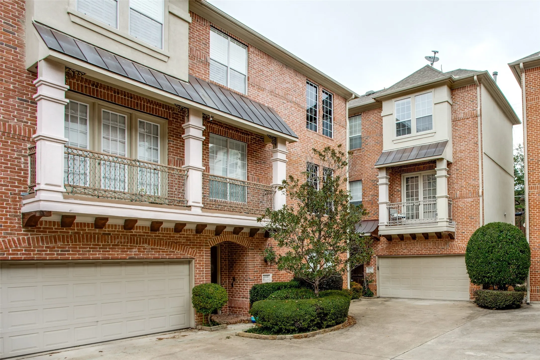Condominium For Rent in Dallas County , 4518 Holland Avenue A, Dallas, Texas 75219, 2 Bedroom, 3 Bathroom, 2 Garage spaces, 1,868 Sqft, built in 2000, mls#21314366, Real Estate Agent in Dallas, Homes For Rent in Dallas county, Homes For Rent in Dallas, Realtor in Dallas Texas, Real Estate Brokerage Independent Realty Texas, Luminita Cordes Realtor