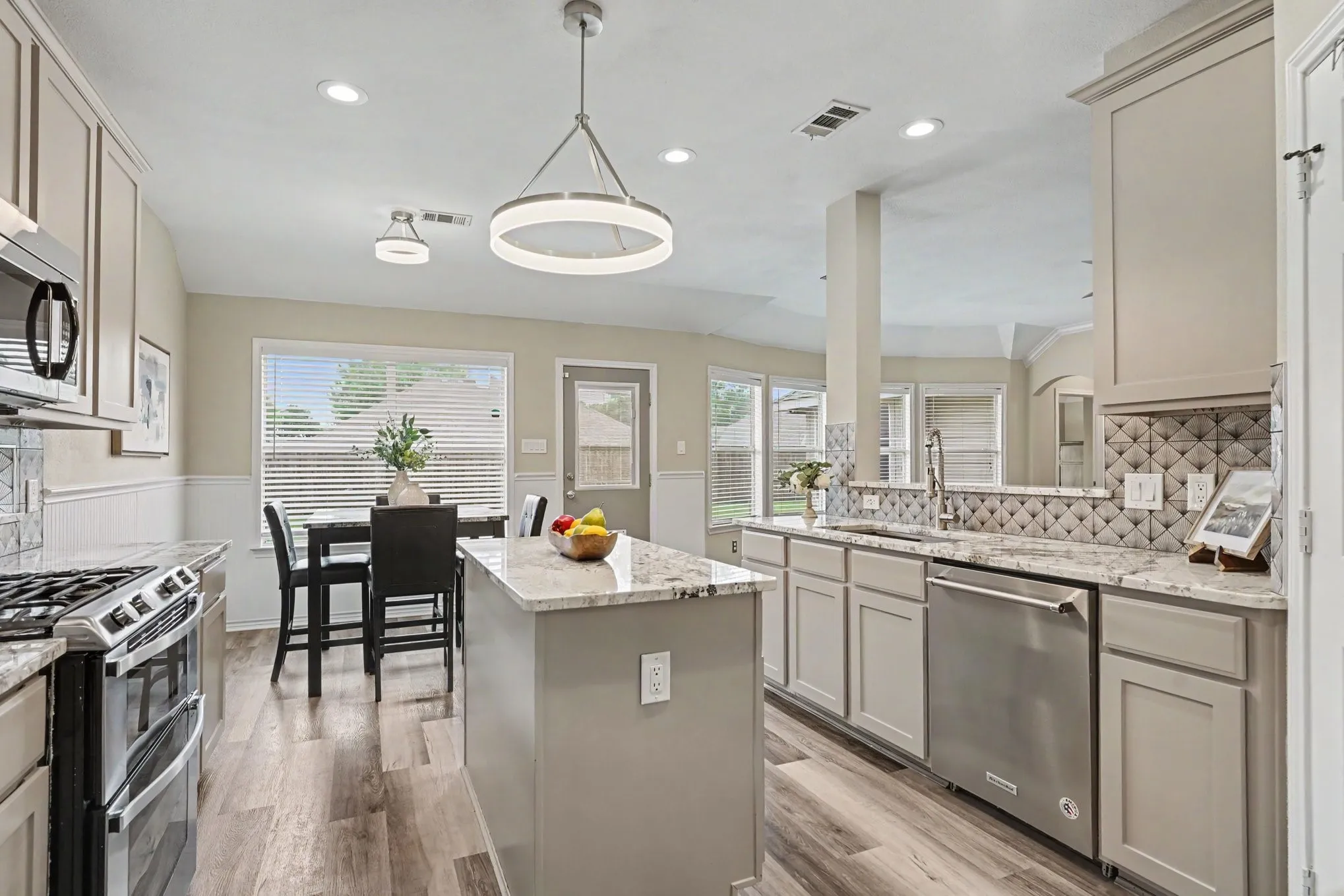 Single Family Residence For Sale in Collin County , 3103 Glenwood Drive, Wylie, Texas 75098, 4 Bedroom, 2 Bathroom, 2 Garage spaces, 2,018 Sqft, built in 2005, mls#21307877, Real Estate Agent in Wylie, Homes For Sale in Collin county, Homes For Sale in Wylie, Realtor in Wylie Texas, Real Estate Brokerage Independent Realty Texas, Luminita Cordes Realtor