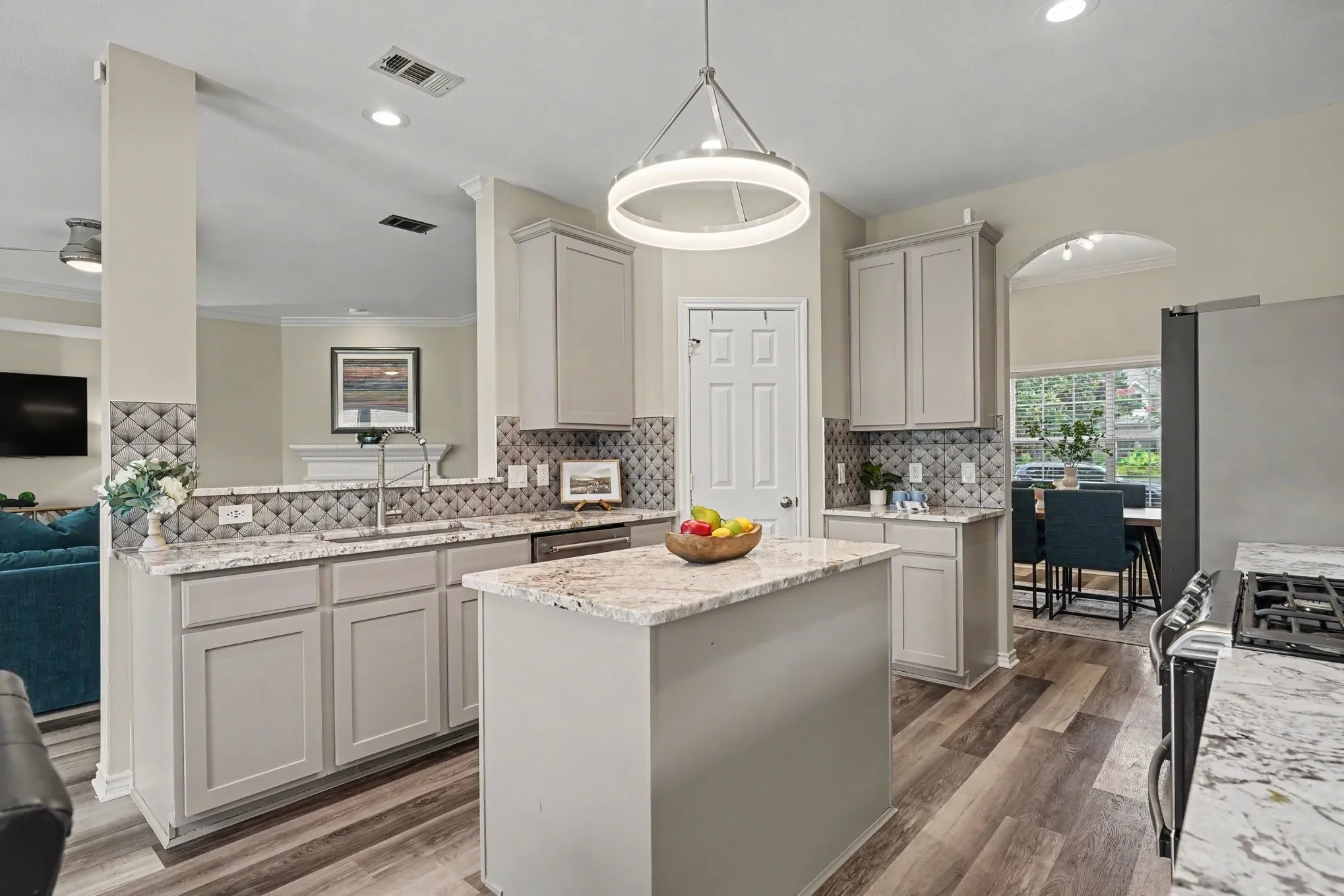 Single Family Residence For Sale in Collin County , 3103 Glenwood Drive, Wylie, Texas 75098, 4 Bedroom, 2 Bathroom, 2 Garage spaces, 2,018 Sqft, built in 2005, mls#21307877, Real Estate Agent in Wylie, Homes For Sale in Collin county, Homes For Sale in Wylie, Realtor in Wylie Texas, Real Estate Brokerage Independent Realty Texas, Luminita Cordes Realtor
