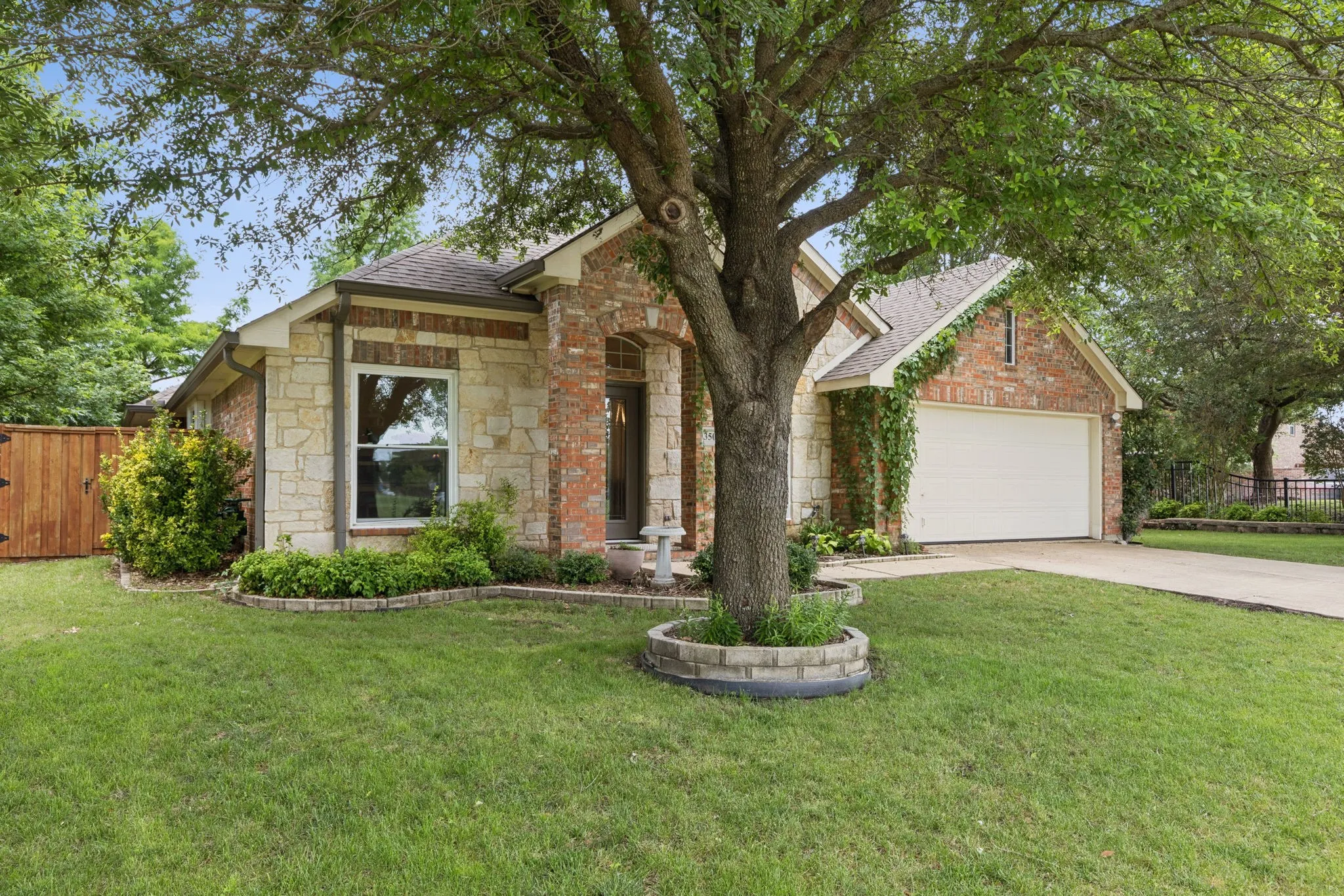 Single Family Residence For Sale in Collin County , 3505 Summer Drive, Wylie, Texas 75098, 3 Bedroom, 2 Bathroom, 2 Garage spaces, 2,031 Sqft, built in 2003, mls#21310563, Real Estate Agent in Wylie, Homes For Sale in Collin county, Homes For Sale in Wylie, Realtor in Wylie Texas, Real Estate Brokerage Independent Realty Texas, Luminita Cordes Realtor