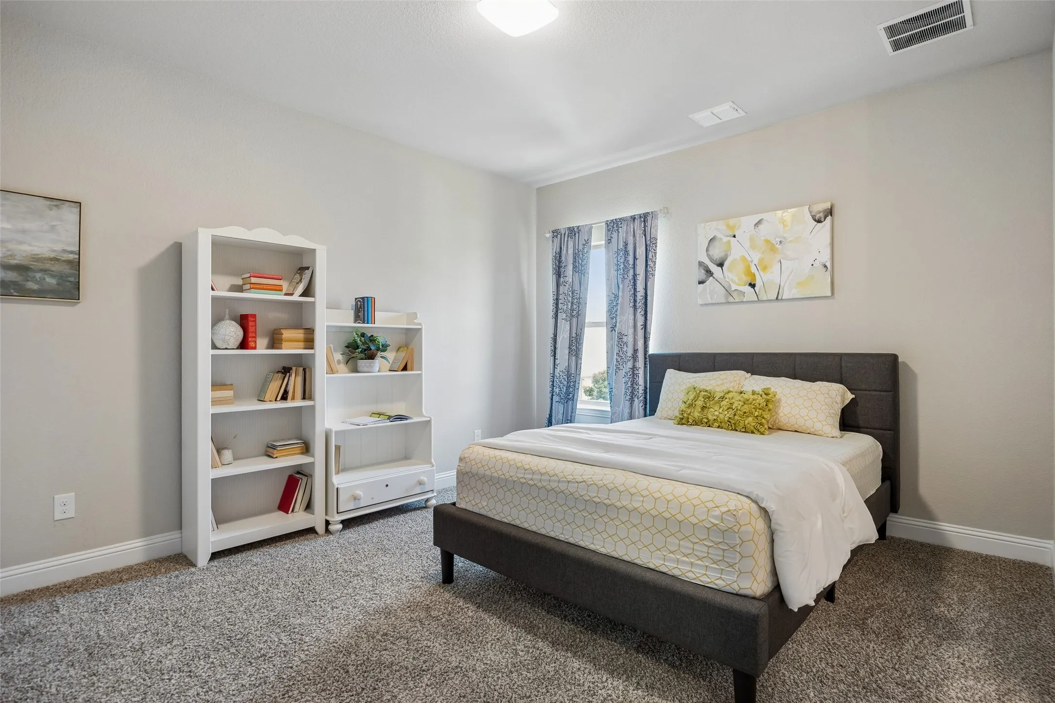 Single Family Residence For Sale in Denton County , 3892 Rittenhouse Street, Frisco, Texas 75034, 4 Bedroom, 5 Bathroom, 3 Garage spaces, 4,111 Sqft, built in 2016, mls#21314370, Real Estate Agent in Frisco, Homes For Sale in Denton county, Homes For Sale in Frisco, Realtor in Frisco Texas, Real Estate Brokerage Independent Realty Texas, Luminita Cordes Realtor
