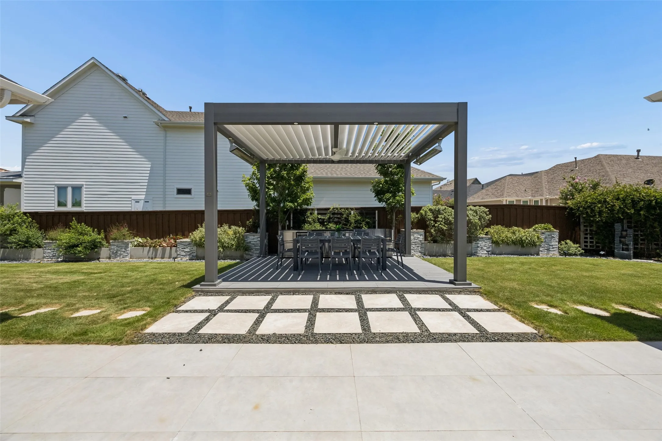 Single Family Residence For Sale in Denton County , 3892 Rittenhouse Street, Frisco, Texas 75034, 4 Bedroom, 5 Bathroom, 3 Garage spaces, 4,111 Sqft, built in 2016, mls#21314370, Real Estate Agent in Frisco, Homes For Sale in Denton county, Homes For Sale in Frisco, Realtor in Frisco Texas, Real Estate Brokerage Independent Realty Texas, Luminita Cordes Realtor
