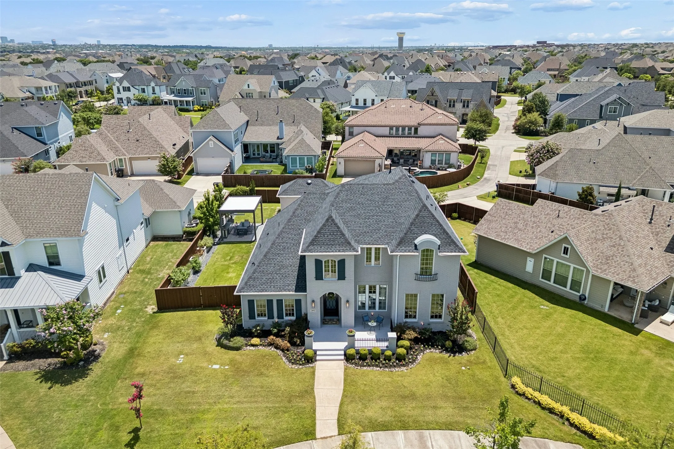 Single Family Residence For Sale in Denton County , 3892 Rittenhouse Street, Frisco, Texas 75034, 4 Bedroom, 5 Bathroom, 3 Garage spaces, 4,111 Sqft, built in 2016, mls#21314370, Real Estate Agent in Frisco, Homes For Sale in Denton county, Homes For Sale in Frisco, Realtor in Frisco Texas, Real Estate Brokerage Independent Realty Texas, Luminita Cordes Realtor
