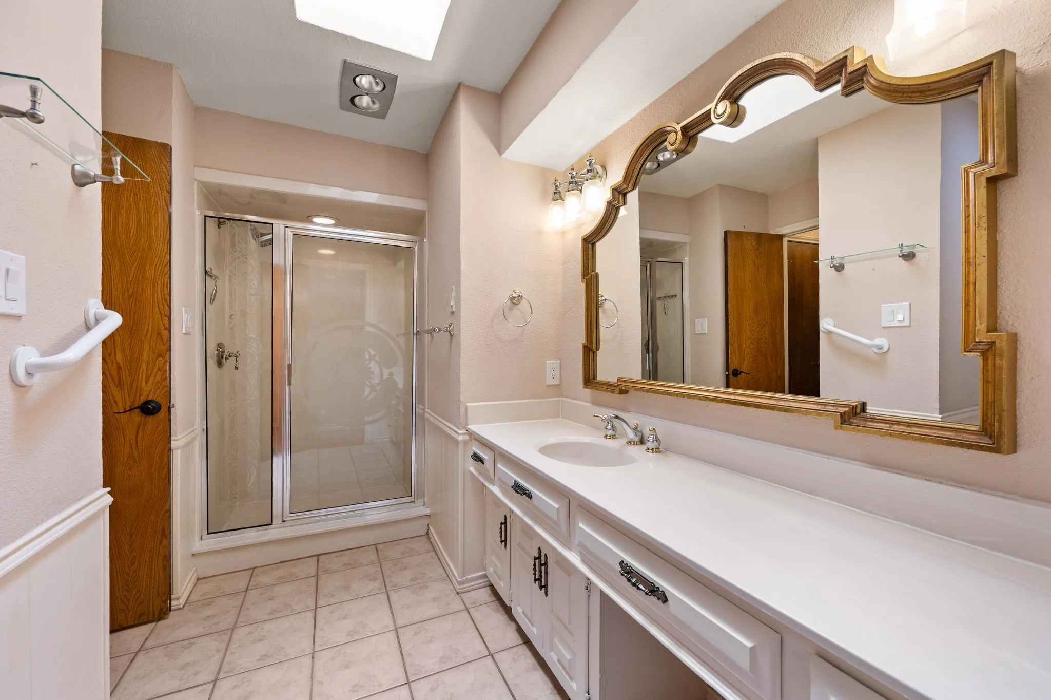 GUEST BATH 3