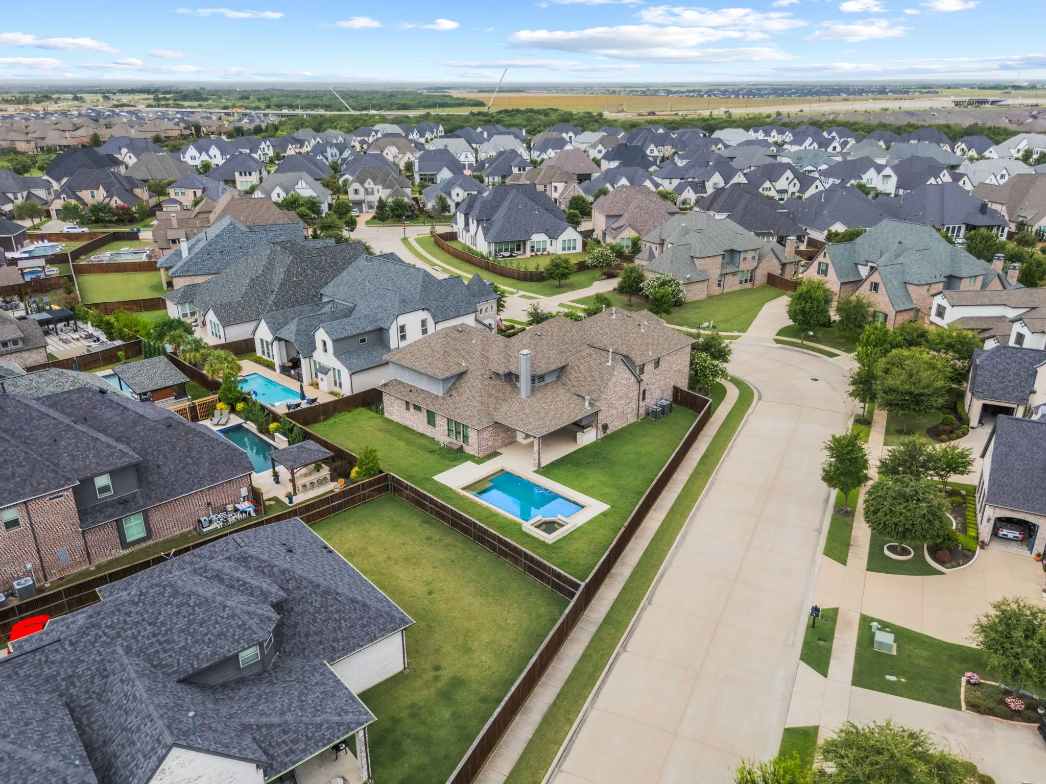 Single Family Residence For Sale in Collin County , 1422 Teasley Lane, Celina, Texas 75009, 5 Bedroom, 5 Bathroom, 3 Garage spaces, 4,905 Sqft, built in 2016, mls#21296302, Real Estate Agent in Celina, Homes For Sale in Collin county, Homes For Sale in Celina, Realtor in Celina Texas, Real Estate Brokerage Independent Realty Texas, Luminita Cordes Realtor