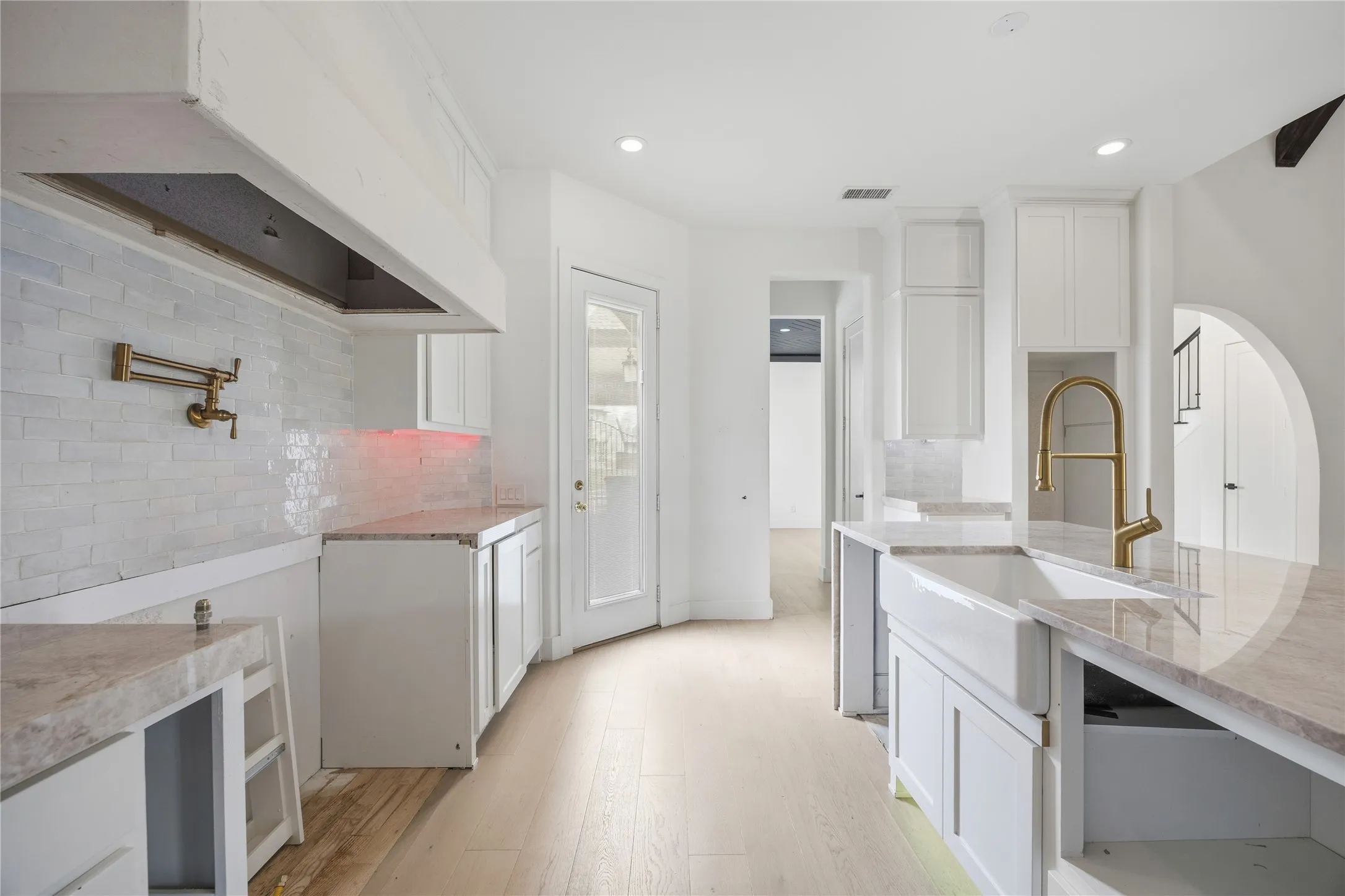 Single Family Residence For Sale in Collin County , 1422 Teasley Lane, Celina, Texas 75009, 5 Bedroom, 5 Bathroom, 3 Garage spaces, 4,905 Sqft, built in 2016, mls#21296302, Real Estate Agent in Celina, Homes For Sale in Collin county, Homes For Sale in Celina, Realtor in Celina Texas, Real Estate Brokerage Independent Realty Texas, Luminita Cordes Realtor