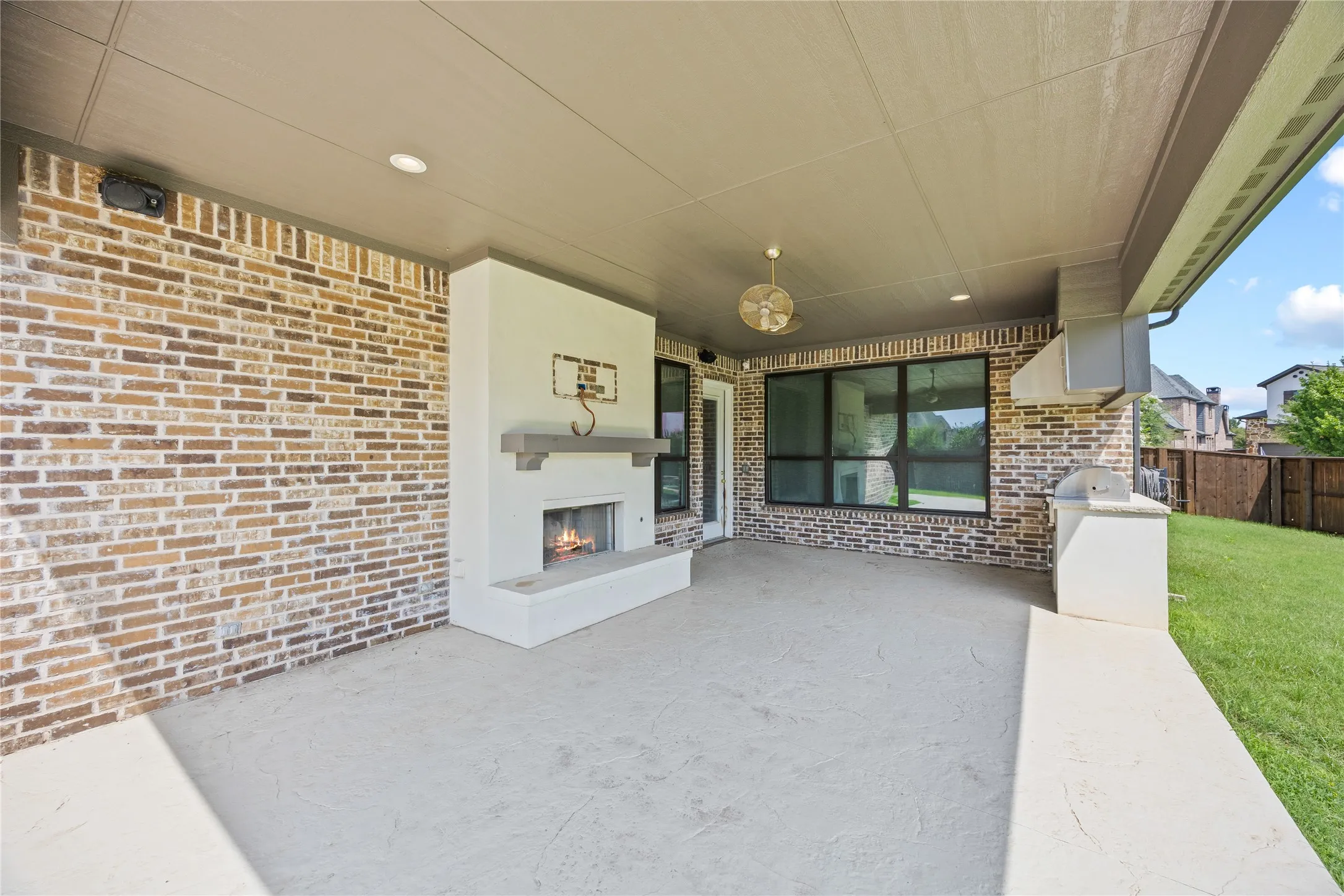 Single Family Residence For Sale in Collin County , 1422 Teasley Lane, Celina, Texas 75009, 5 Bedroom, 5 Bathroom, 3 Garage spaces, 4,905 Sqft, built in 2016, mls#21296302, Real Estate Agent in Celina, Homes For Sale in Collin county, Homes For Sale in Celina, Realtor in Celina Texas, Real Estate Brokerage Independent Realty Texas, Luminita Cordes Realtor