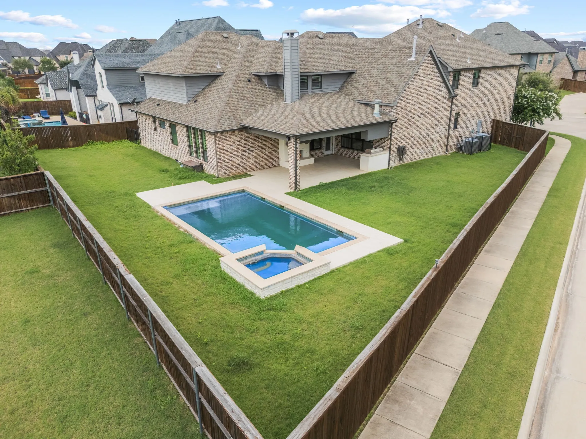 Single Family Residence For Sale in Collin County , 1422 Teasley Lane, Celina, Texas 75009, 5 Bedroom, 5 Bathroom, 3 Garage spaces, 4,905 Sqft, built in 2016, mls#21296302, Real Estate Agent in Celina, Homes For Sale in Collin county, Homes For Sale in Celina, Realtor in Celina Texas, Real Estate Brokerage Independent Realty Texas, Luminita Cordes Realtor