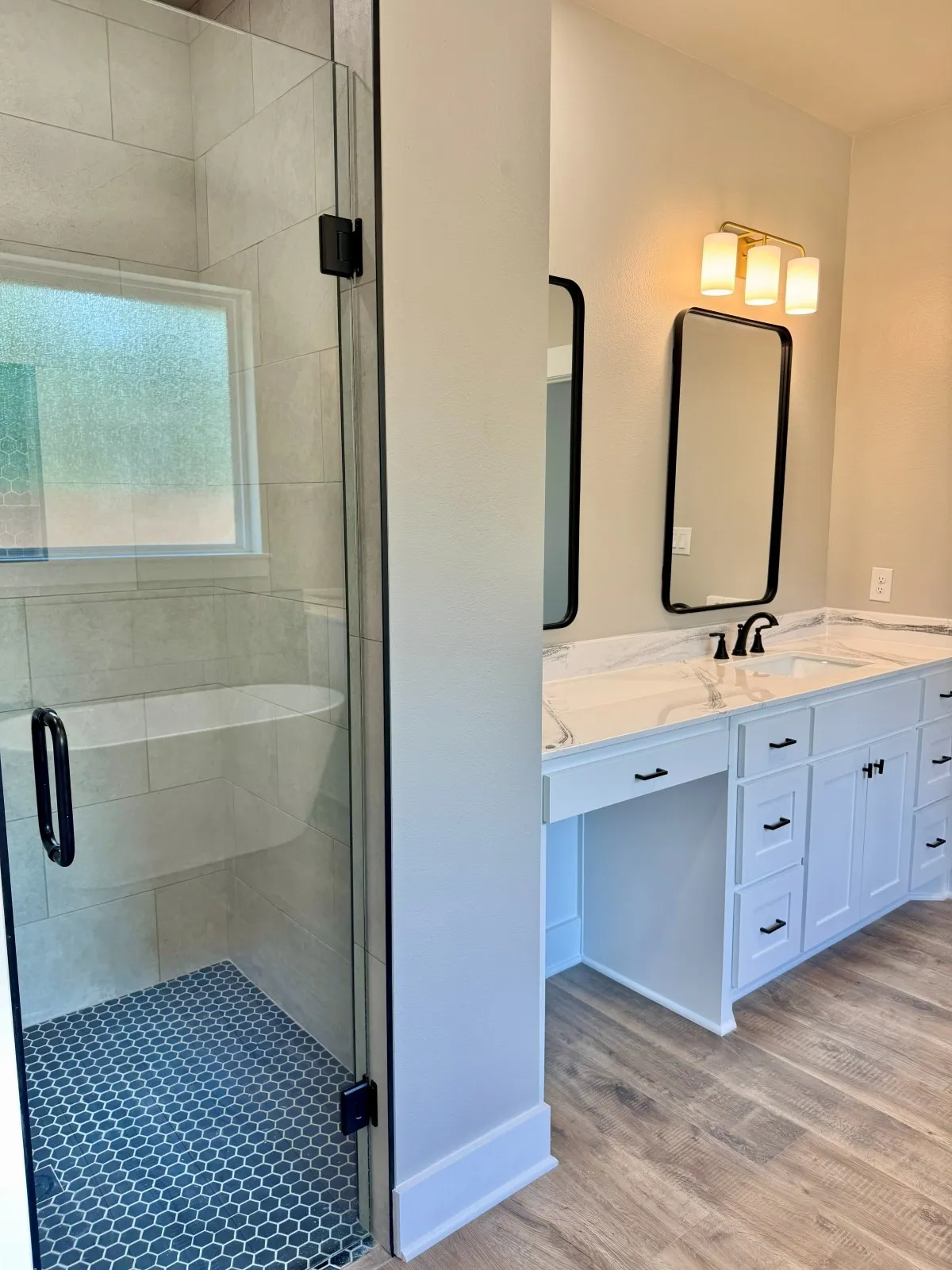 Single Family Residence For Sale in Smith County , 984 Mallard Drive, Lindale, Texas 75771, 4 Bedroom, 3 Bathroom, 2 Garage spaces, 2,274 Sqft, built in 2024, mls#21314388, Real Estate Agent in Lindale, Homes For Sale in Smith county, Homes For Sale in Lindale, Realtor in Lindale Texas, Real Estate Brokerage Independent Realty Texas, Luminita Cordes Realtor