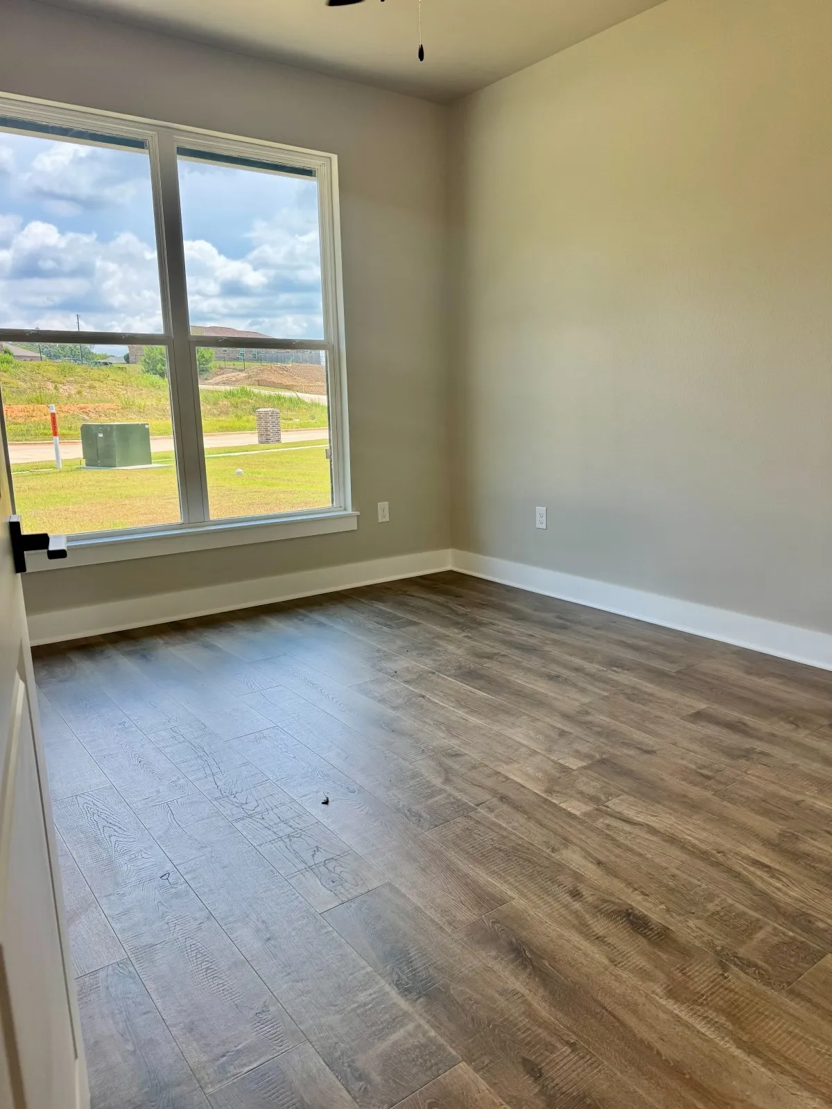 Single Family Residence For Sale in Smith County , 984 Mallard Drive, Lindale, Texas 75771, 4 Bedroom, 3 Bathroom, 2 Garage spaces, 2,274 Sqft, built in 2024, mls#21314388, Real Estate Agent in Lindale, Homes For Sale in Smith county, Homes For Sale in Lindale, Realtor in Lindale Texas, Real Estate Brokerage Independent Realty Texas, Luminita Cordes Realtor