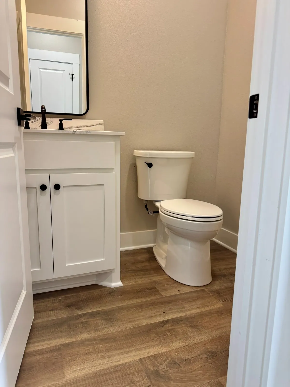 Single Family Residence For Sale in Smith County , 984 Mallard Drive, Lindale, Texas 75771, 4 Bedroom, 3 Bathroom, 2 Garage spaces, 2,274 Sqft, built in 2024, mls#21314388, Real Estate Agent in Lindale, Homes For Sale in Smith county, Homes For Sale in Lindale, Realtor in Lindale Texas, Real Estate Brokerage Independent Realty Texas, Luminita Cordes Realtor