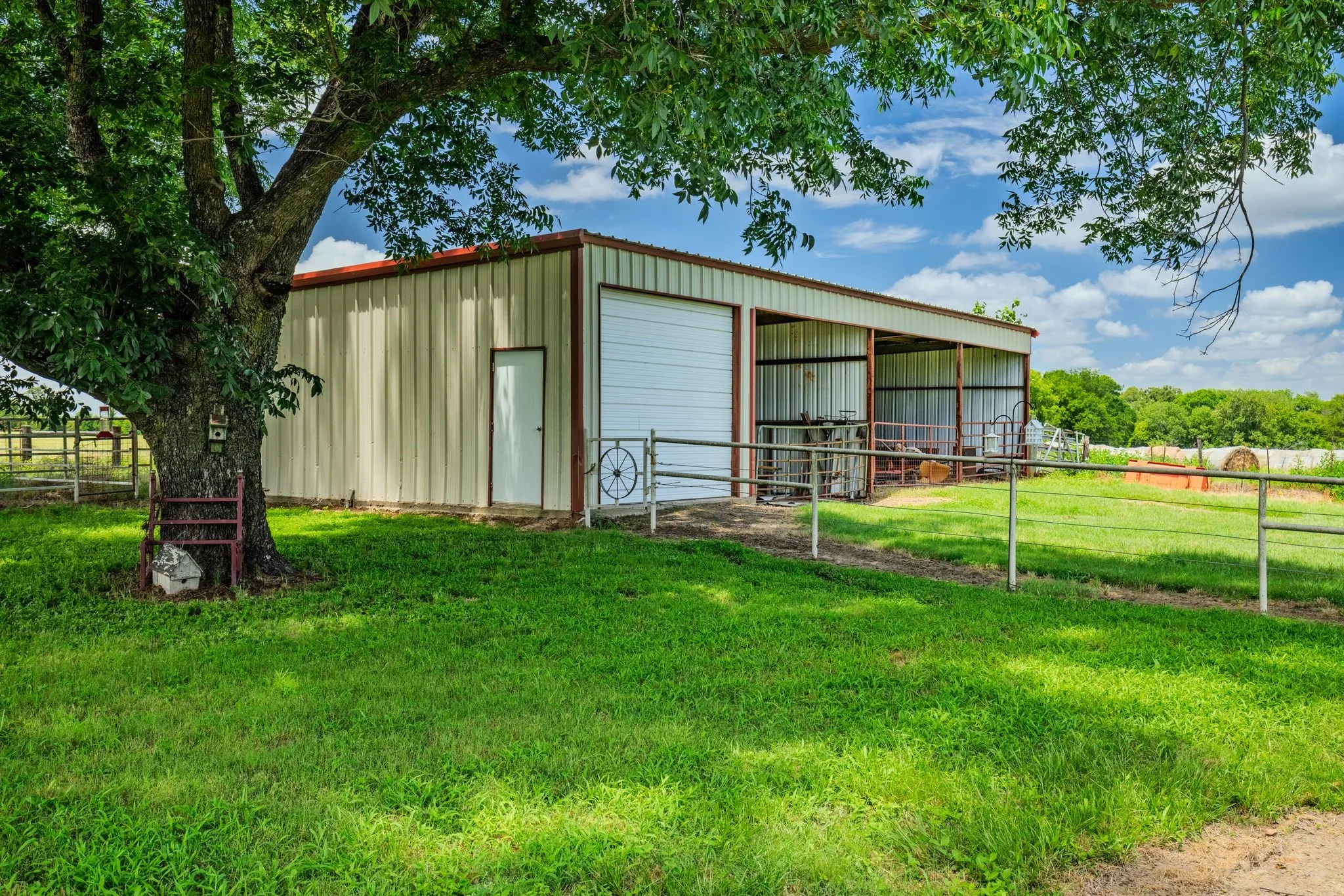 Farm For Sale in Wood County , 869 CR 1570, Alba, Texas 75410, 2 Bedroom, 2 Bathroom, Garage spaces, 1,668 Sqft, built in 2020, mls#21313611, Real Estate Agent in Alba, Homes For Sale in Wood county, Homes For Sale in Alba, Realtor in Alba Texas, Real Estate Brokerage Independent Realty Texas, Luminita Cordes Realtor