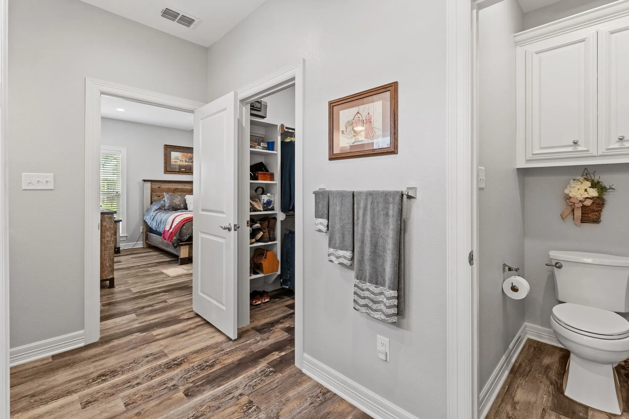 Farm For Sale in Wood County , 869 CR 1570, Alba, Texas 75410, 2 Bedroom, 2 Bathroom, Garage spaces, 1,668 Sqft, built in 2020, mls#21313611, Real Estate Agent in Alba, Homes For Sale in Wood county, Homes For Sale in Alba, Realtor in Alba Texas, Real Estate Brokerage Independent Realty Texas, Luminita Cordes Realtor
