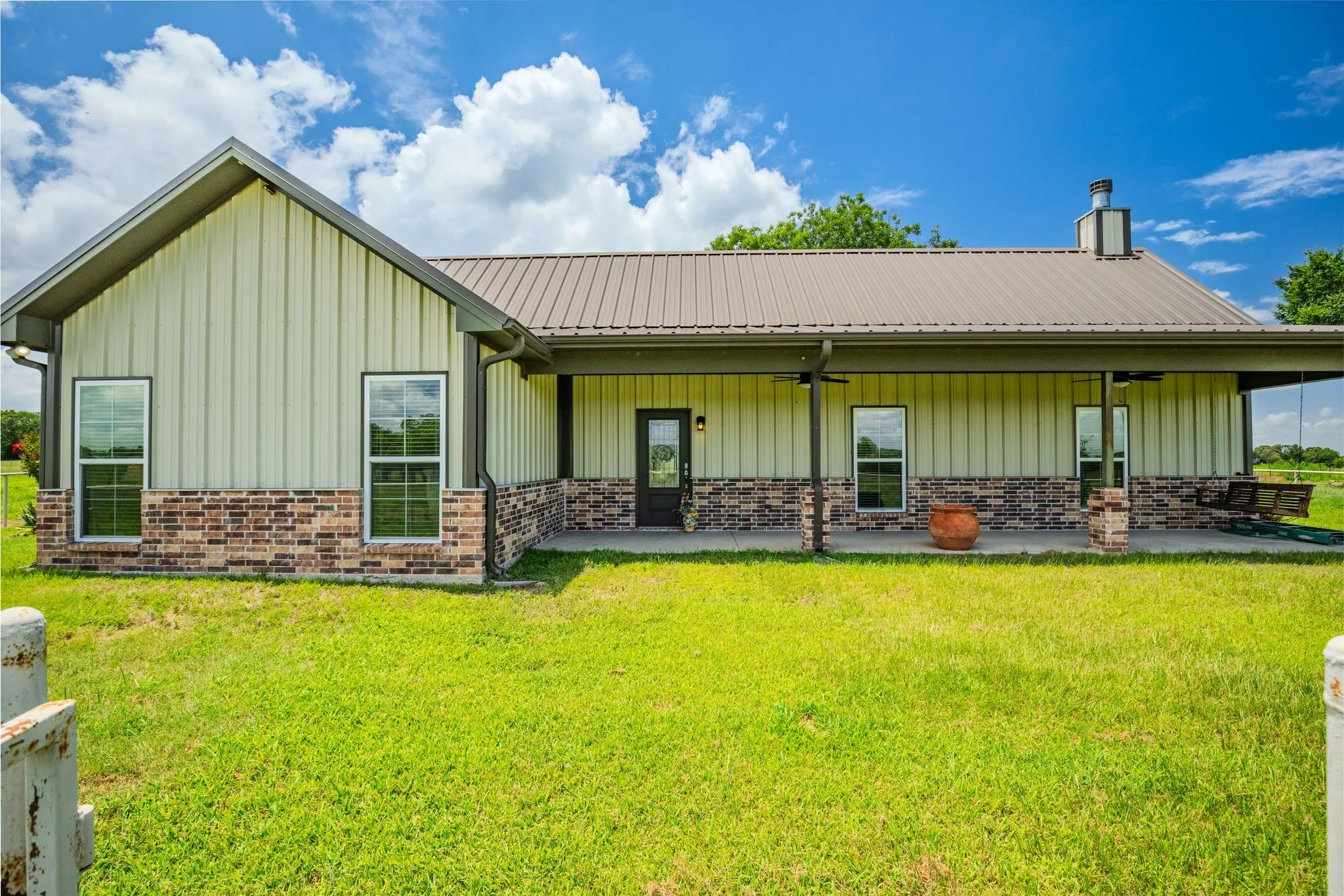 Farm For Sale in Wood County , 869 CR 1570, Alba, Texas 75410, 2 Bedroom, 2 Bathroom, Garage spaces, 1,668 Sqft, built in 2020, mls#21313611, Real Estate Agent in Alba, Homes For Sale in Wood county, Homes For Sale in Alba, Realtor in Alba Texas, Real Estate Brokerage Independent Realty Texas, Luminita Cordes Realtor