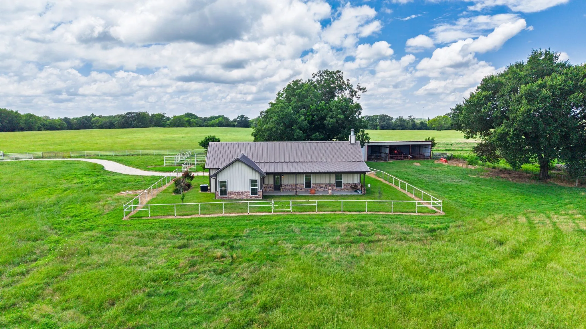 Farm For Sale in Wood County , 869 CR 1570, Alba, Texas 75410, 2 Bedroom, 2 Bathroom, Garage spaces, 1,668 Sqft, built in 2020, mls#21313611, Real Estate Agent in Alba, Homes For Sale in Wood county, Homes For Sale in Alba, Realtor in Alba Texas, Real Estate Brokerage Independent Realty Texas, Luminita Cordes Realtor