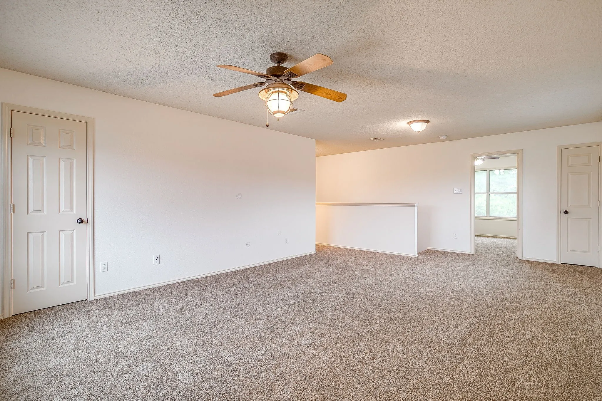 Single Family Residence For Sale in Tarrant County , 2333 Ash Grove Trail, Fort Worth, Texas 76112, 3 Bedroom, 3 Bathroom, 2 Garage spaces, 2,281 Sqft, built in 2004, mls#21314180, Real Estate Agent in Fort Worth, Homes For Sale in Tarrant county, Homes For Sale in Fort Worth, Realtor in Fort Worth Texas, Real Estate Brokerage Independent Realty Texas, Luminita Cordes Realtor