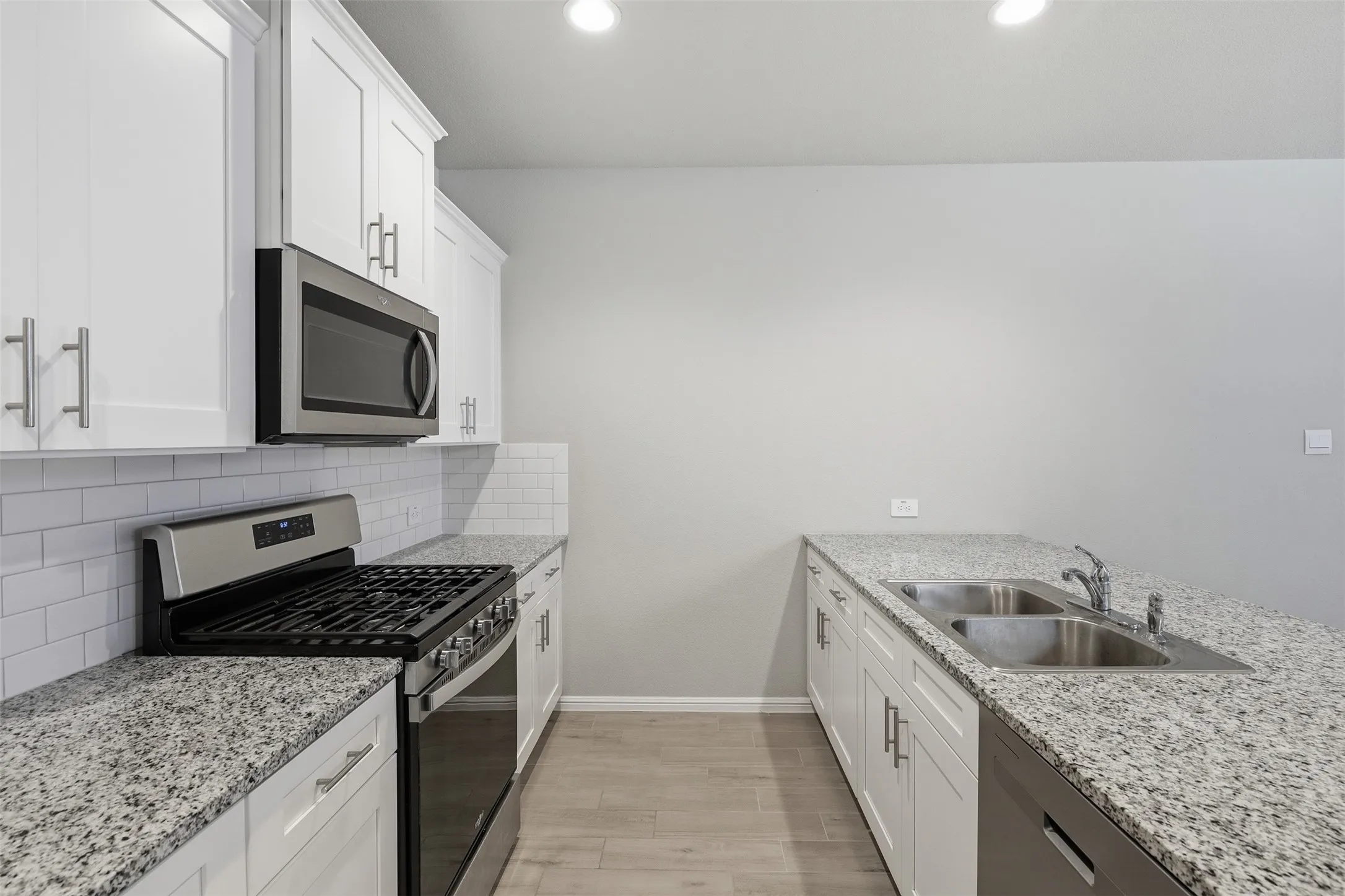 Single Family Residence For Sale in Tarrant County , 6736 Windfall Drive, Fort Worth, Texas 76135, 3 Bedroom, 2 Bathroom, 2 Garage spaces, 1,602 Sqft, built in 2024, mls#21314298, Real Estate Agent in Fort Worth, Homes For Sale in Tarrant county, Homes For Sale in Fort Worth, Realtor in Fort Worth Texas, Real Estate Brokerage Independent Realty Texas, Luminita Cordes Realtor