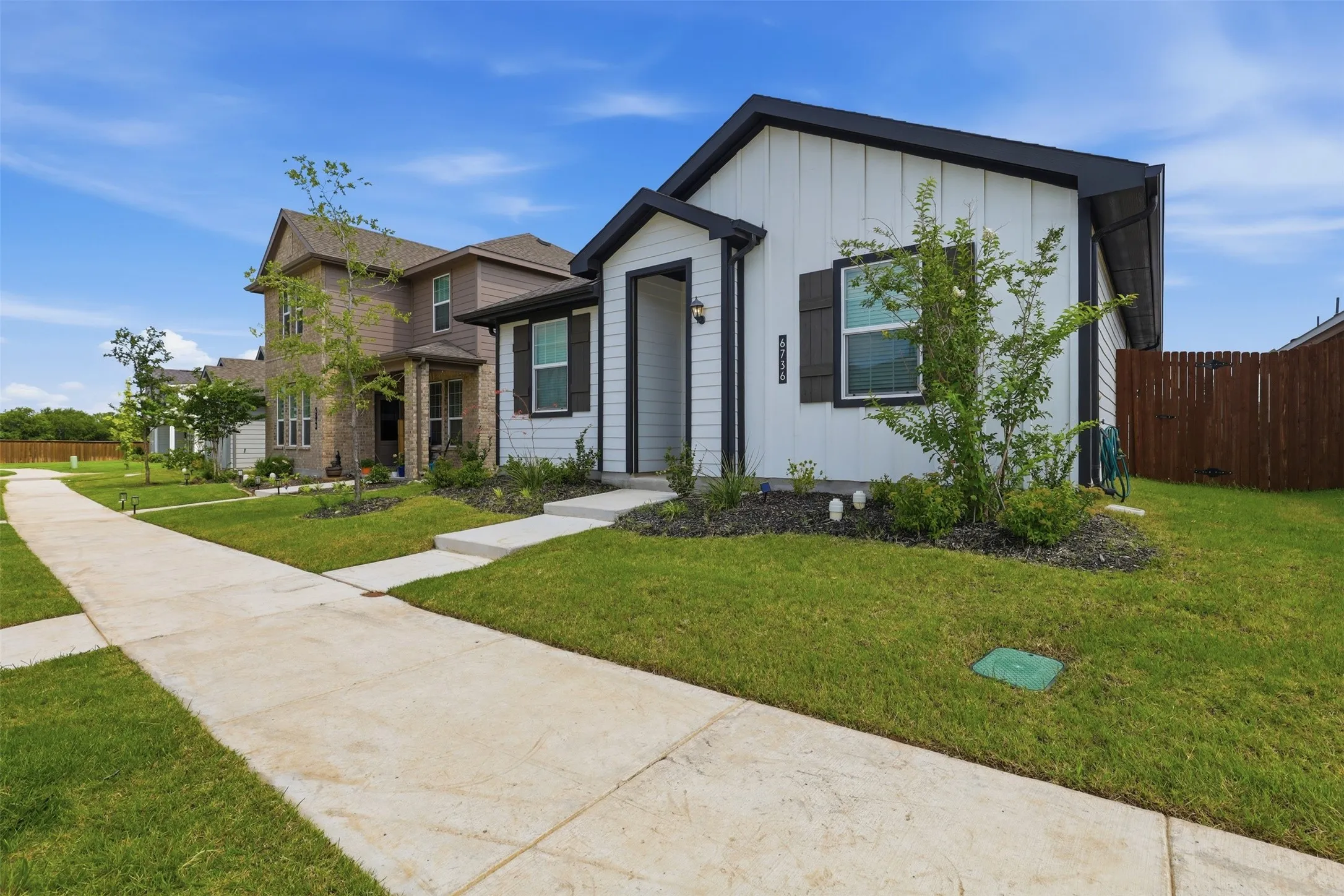 Single Family Residence For Sale in Tarrant County , 6736 Windfall Drive, Fort Worth, Texas 76135, 3 Bedroom, 2 Bathroom, 2 Garage spaces, 1,602 Sqft, built in 2024, mls#21314298, Real Estate Agent in Fort Worth, Homes For Sale in Tarrant county, Homes For Sale in Fort Worth, Realtor in Fort Worth Texas, Real Estate Brokerage Independent Realty Texas, Luminita Cordes Realtor