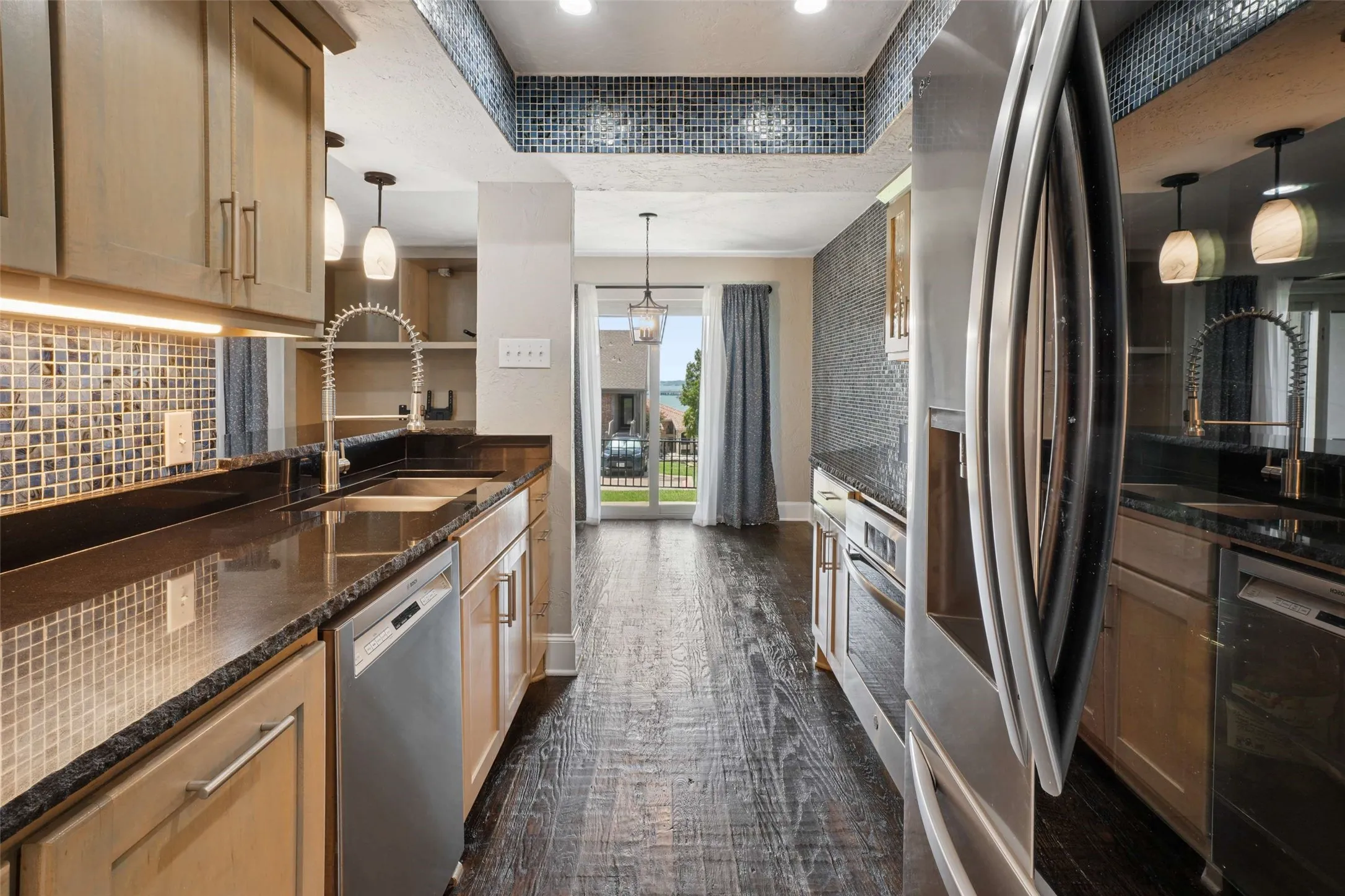 Condominium For Sale in Rockwall County , 1503 Signal Ridge Place, Rockwall, Texas 75032, 2 Bedroom, 2 Bathroom, Garage spaces, 1,141 Sqft, built in 1985, mls#21310036, Real Estate Agent in Rockwall, Homes For Sale in Rockwall county, Homes For Sale in Rockwall, Realtor in Rockwall Texas, Real Estate Brokerage Independent Realty Texas, Luminita Cordes Realtor