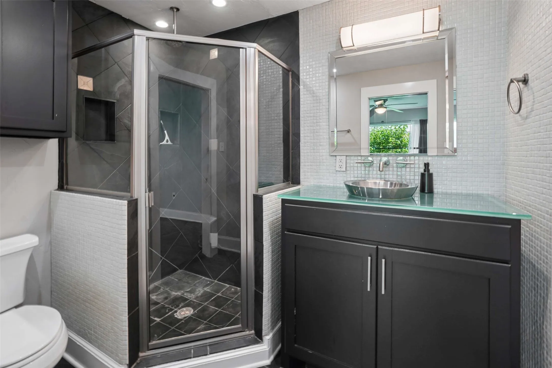 Condominium For Sale in Rockwall County , 1503 Signal Ridge Place, Rockwall, Texas 75032, 2 Bedroom, 2 Bathroom, Garage spaces, 1,141 Sqft, built in 1985, mls#21310036, Real Estate Agent in Rockwall, Homes For Sale in Rockwall county, Homes For Sale in Rockwall, Realtor in Rockwall Texas, Real Estate Brokerage Independent Realty Texas, Luminita Cordes Realtor