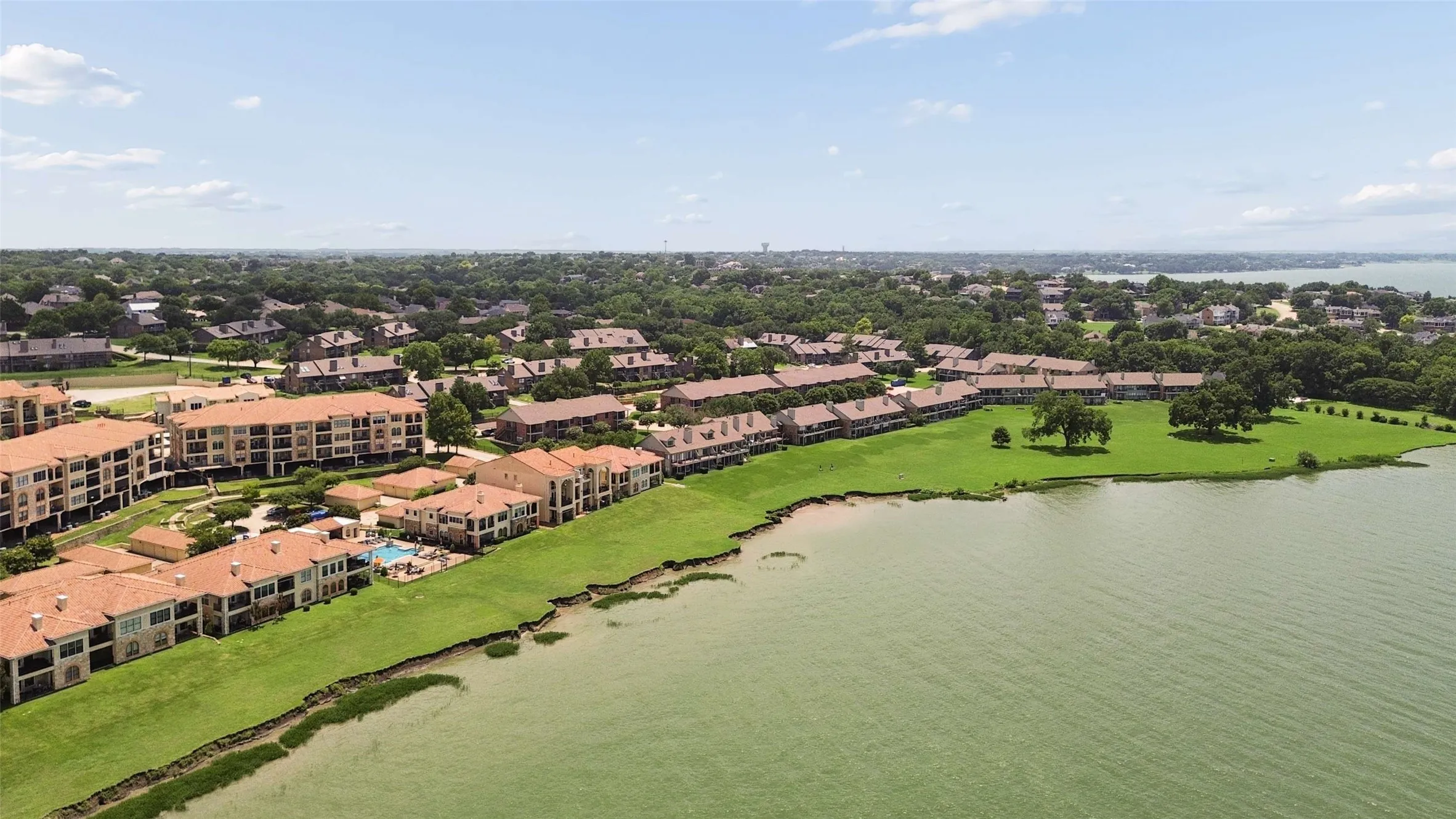 Condominium For Sale in Rockwall County , 1503 Signal Ridge Place, Rockwall, Texas 75032, 2 Bedroom, 2 Bathroom, Garage spaces, 1,141 Sqft, built in 1985, mls#21310036, Real Estate Agent in Rockwall, Homes For Sale in Rockwall county, Homes For Sale in Rockwall, Realtor in Rockwall Texas, Real Estate Brokerage Independent Realty Texas, Luminita Cordes Realtor