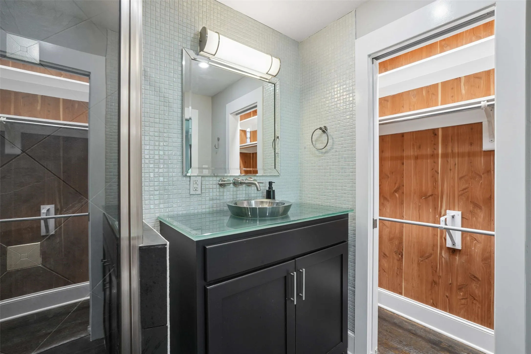 Condominium For Sale in Rockwall County , 1503 Signal Ridge Place, Rockwall, Texas 75032, 2 Bedroom, 2 Bathroom, Garage spaces, 1,141 Sqft, built in 1985, mls#21310036, Real Estate Agent in Rockwall, Homes For Sale in Rockwall county, Homes For Sale in Rockwall, Realtor in Rockwall Texas, Real Estate Brokerage Independent Realty Texas, Luminita Cordes Realtor