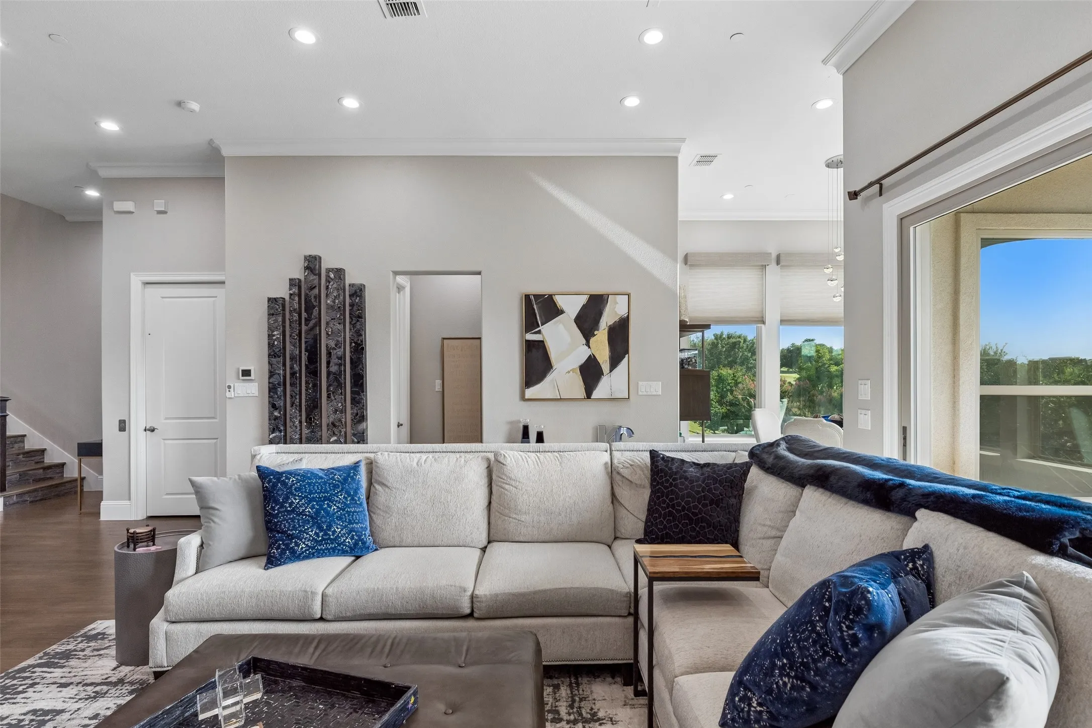Single Family Residence For Sale in Dallas County , 4765 Cloudcroft Lane, Irving, Texas 75038, 3 Bedroom, 4 Bathroom, 2 Garage spaces, 3,642 Sqft, built in 2017, mls#21298042, Real Estate Agent in Irving, Homes For Sale in Dallas county, Homes For Sale in Irving, Realtor in Irving Texas, Real Estate Brokerage Independent Realty Texas, Luminita Cordes Realtor