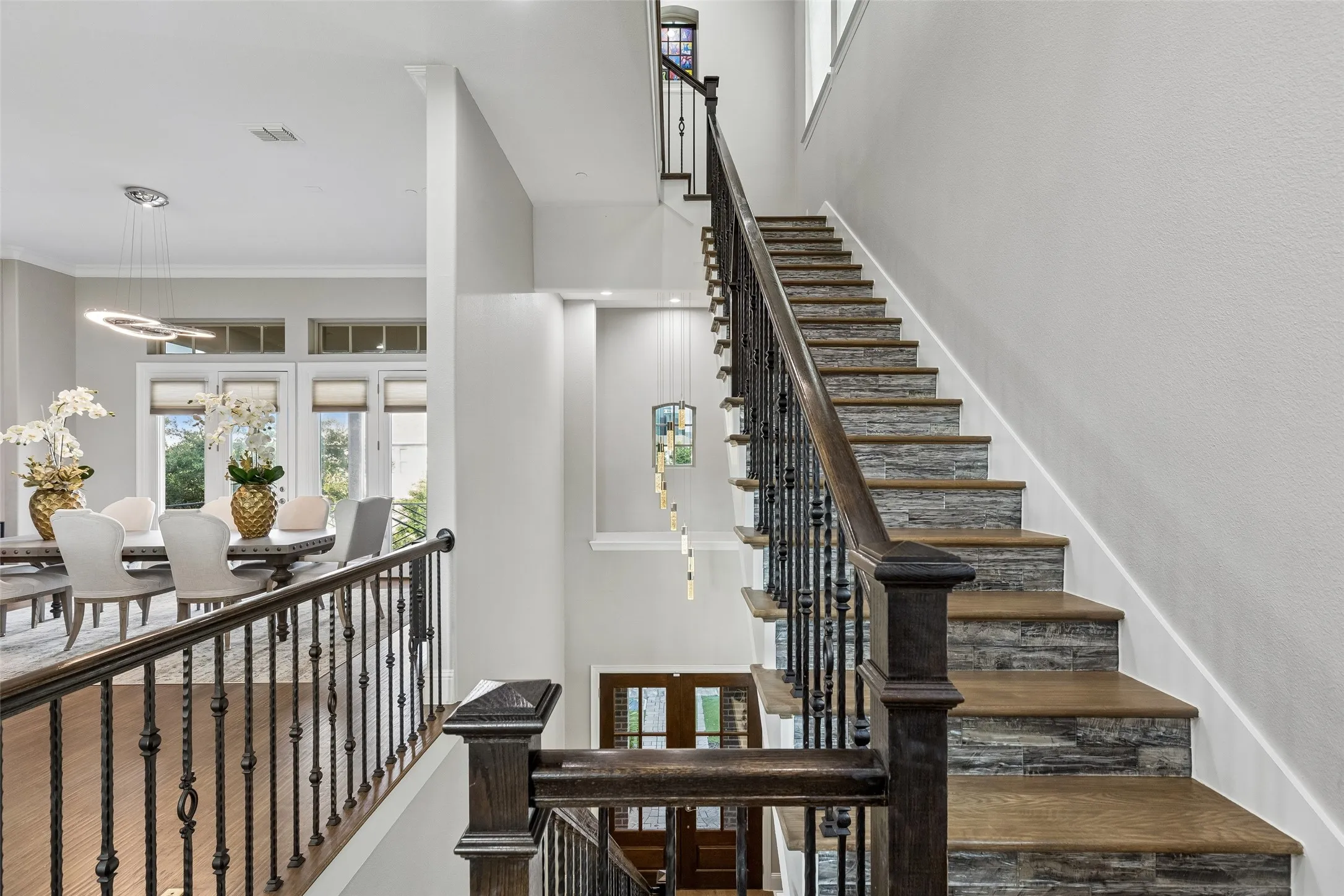 Single Family Residence For Sale in Dallas County , 4765 Cloudcroft Lane, Irving, Texas 75038, 3 Bedroom, 4 Bathroom, 2 Garage spaces, 3,642 Sqft, built in 2017, mls#21298042, Real Estate Agent in Irving, Homes For Sale in Dallas county, Homes For Sale in Irving, Realtor in Irving Texas, Real Estate Brokerage Independent Realty Texas, Luminita Cordes Realtor