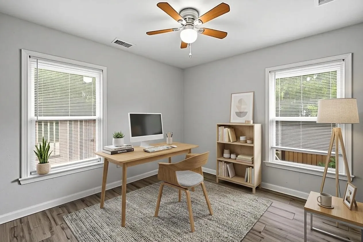 Single Family Residence For Sale in Dallas County , 1450 Holcomb Road, Dallas, Texas 75217, 2 Bedroom, 1 Bathroom, Garage spaces, 794 Sqft, built in 1950, mls#21313753, Real Estate Agent in Dallas, Homes For Sale in Dallas county, Homes For Sale in Dallas, Realtor in Dallas Texas, Real Estate Brokerage Independent Realty Texas, Luminita Cordes Realtor