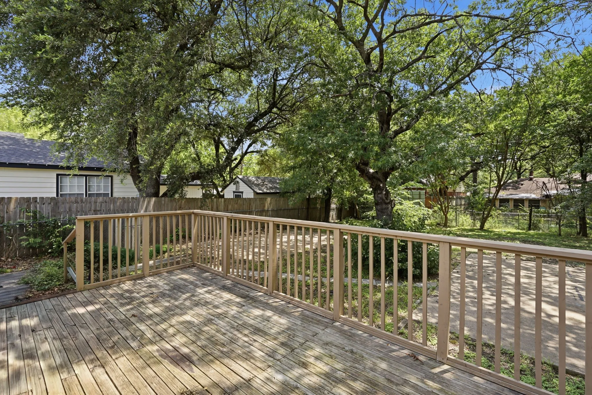 Single Family Residence For Sale in Dallas County , 1450 Holcomb Road, Dallas, Texas 75217, 2 Bedroom, 1 Bathroom, Garage spaces, 794 Sqft, built in 1950, mls#21313753, Real Estate Agent in Dallas, Homes For Sale in Dallas county, Homes For Sale in Dallas, Realtor in Dallas Texas, Real Estate Brokerage Independent Realty Texas, Luminita Cordes Realtor