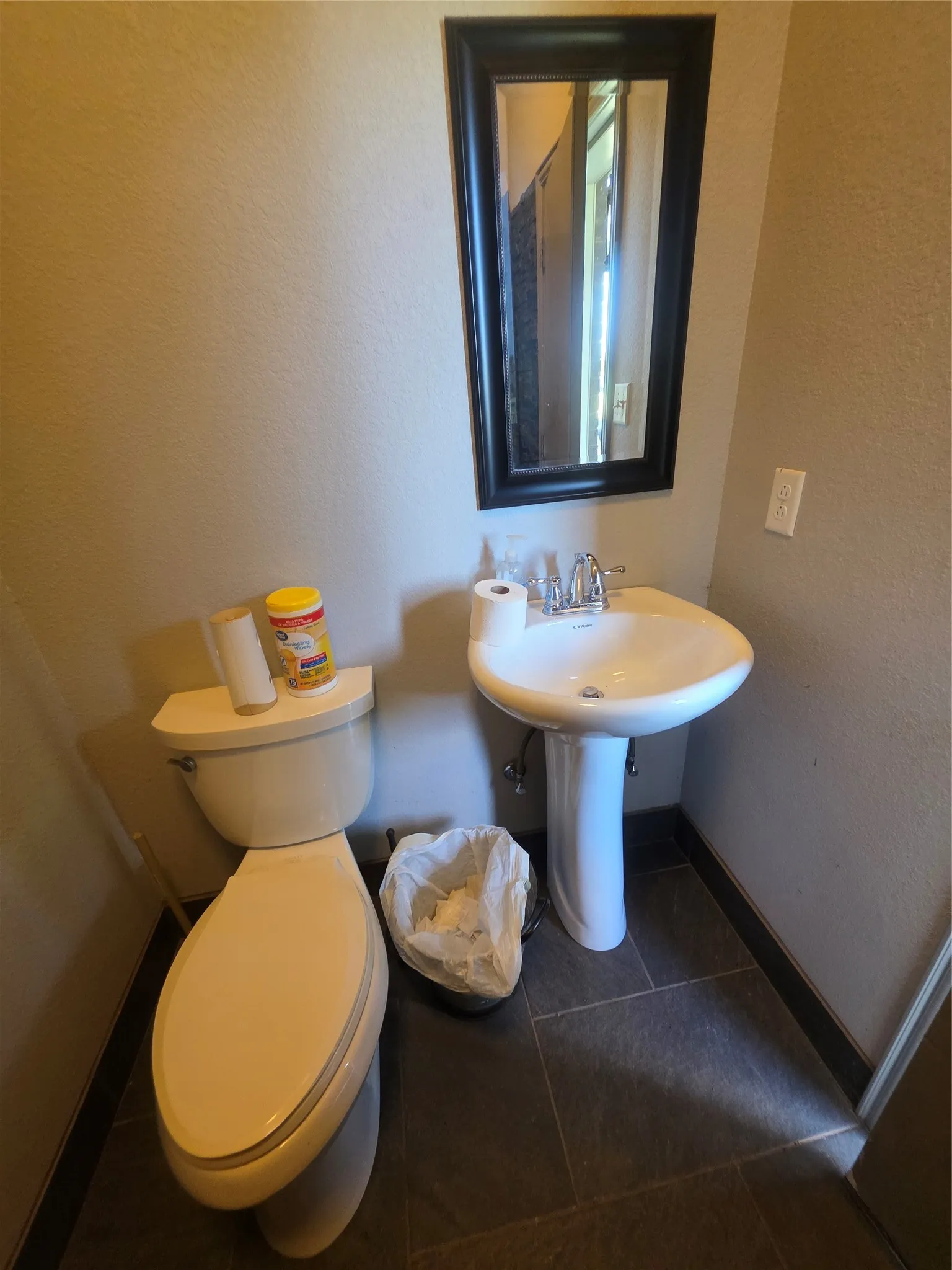Patio bathroom, 2nd view